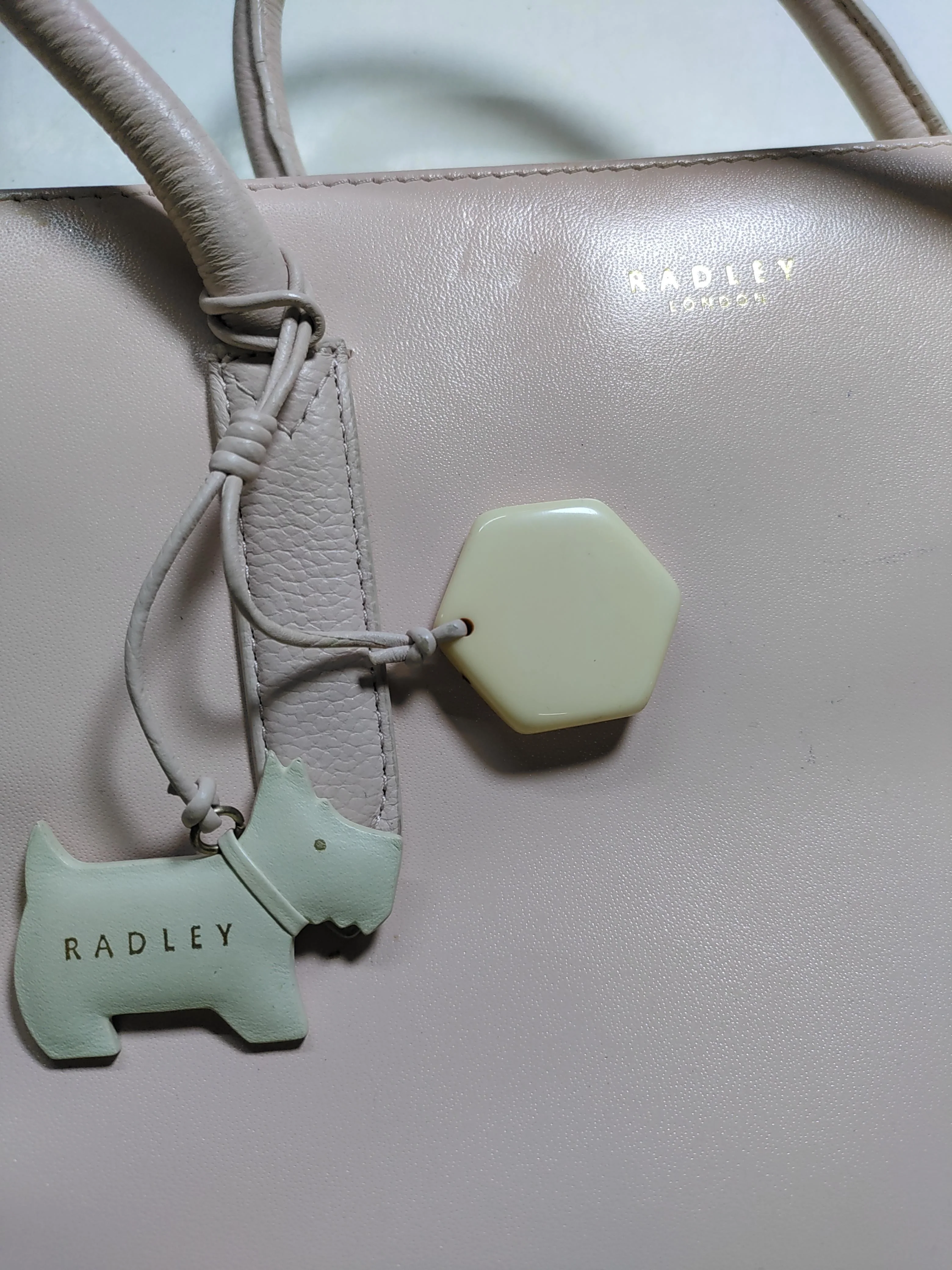 Radley Women's Bag Pink 100% Leather Shoulder Bag - Image 6