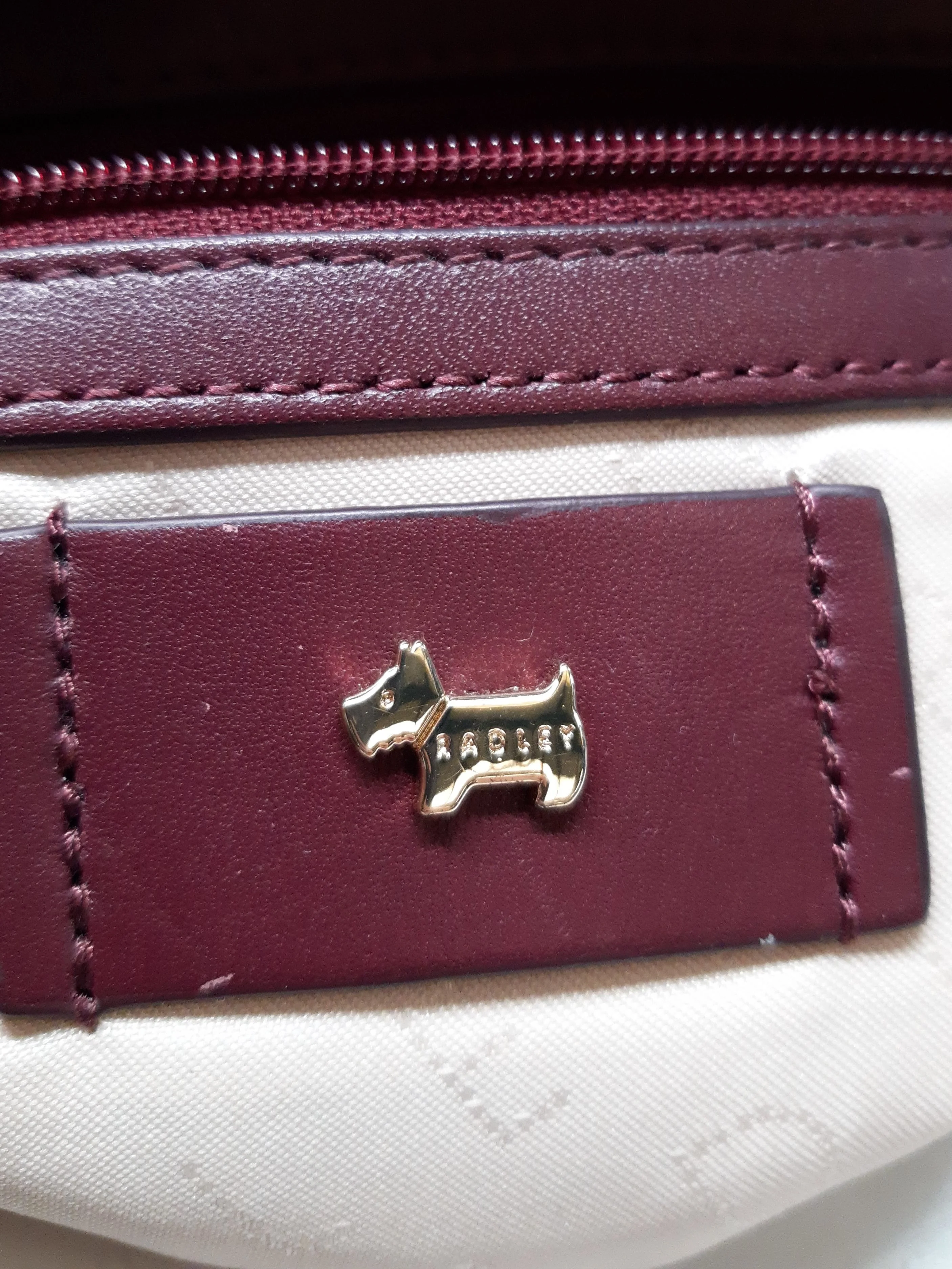 Radley Women's Bag Red 100% Leather Crossbody - Image 6