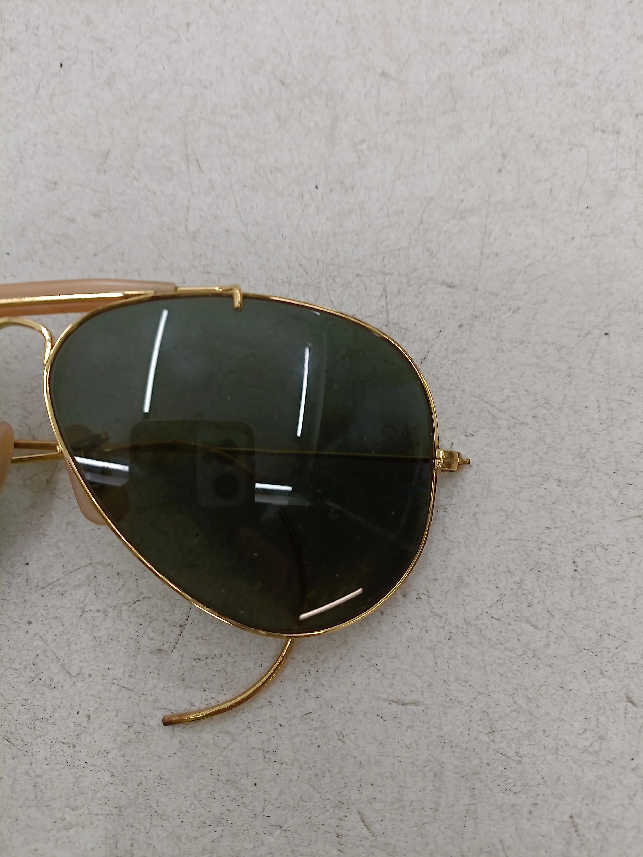 Ray-Ban Men's Sunglasses Gold Pilot - Image 3