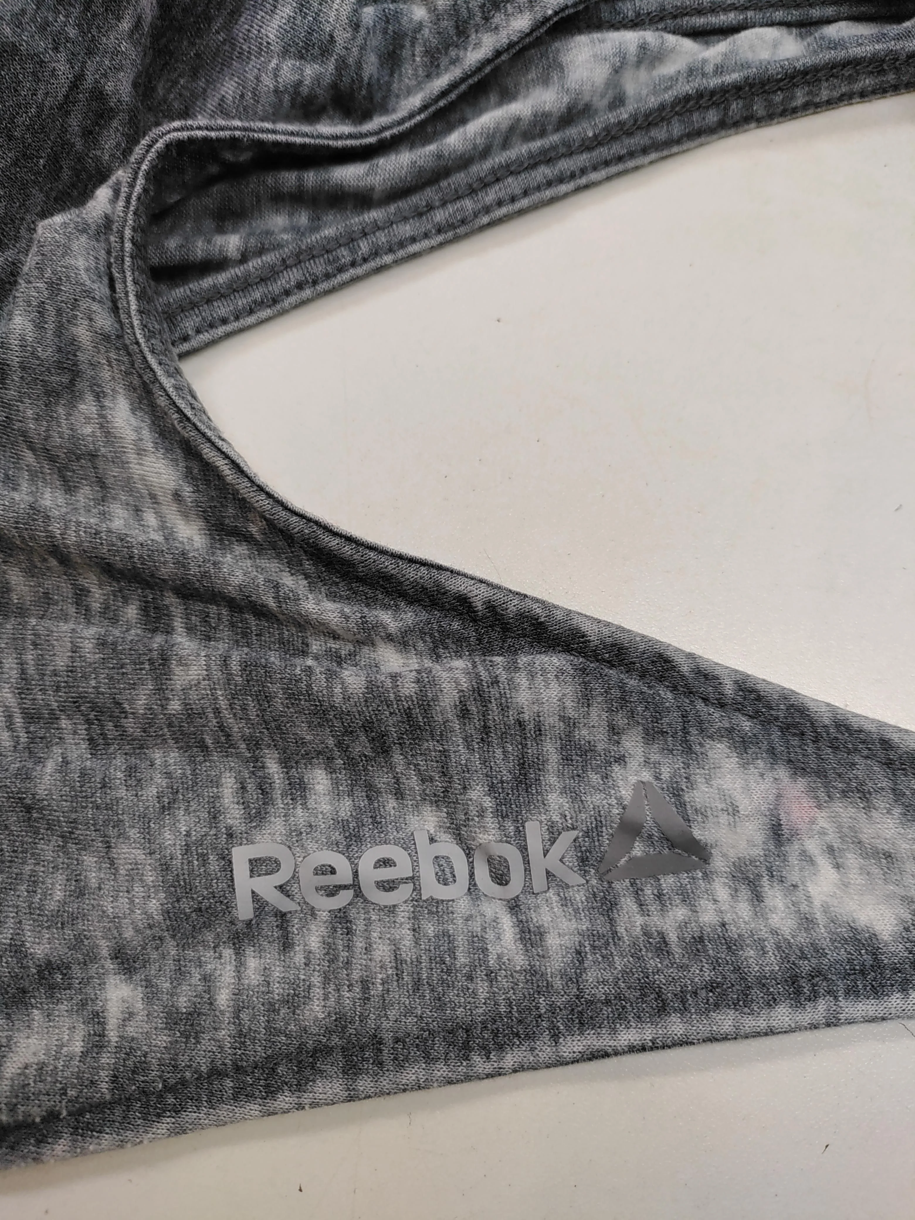 Reebok Women's T-Shirt S Grey Polyester with Cotton Sleeveless Basic - Image 5