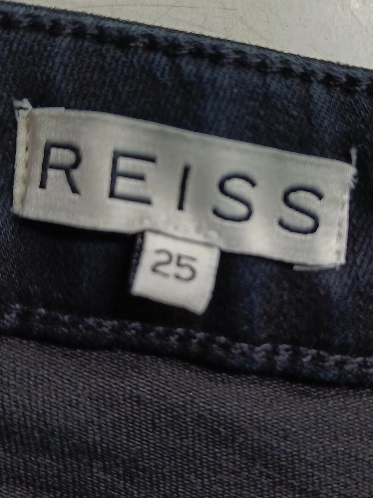 Reiss Women's Jeans W 25 in Black Cotton with Elastane Flared - Image 5