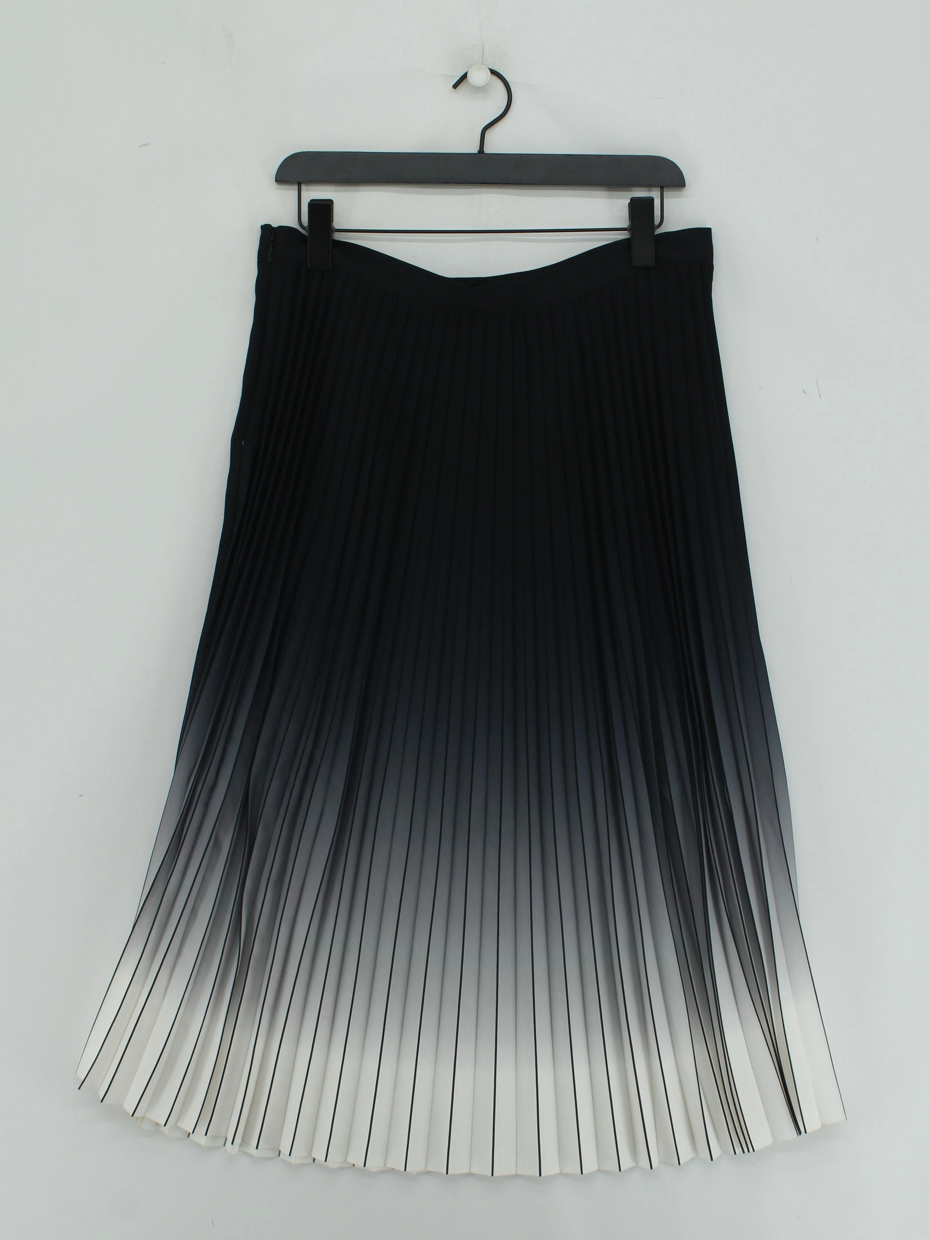 Reiss Women's Midi Skirt UK 14 Black 100% Polyester Midi Pleated - Image 2
