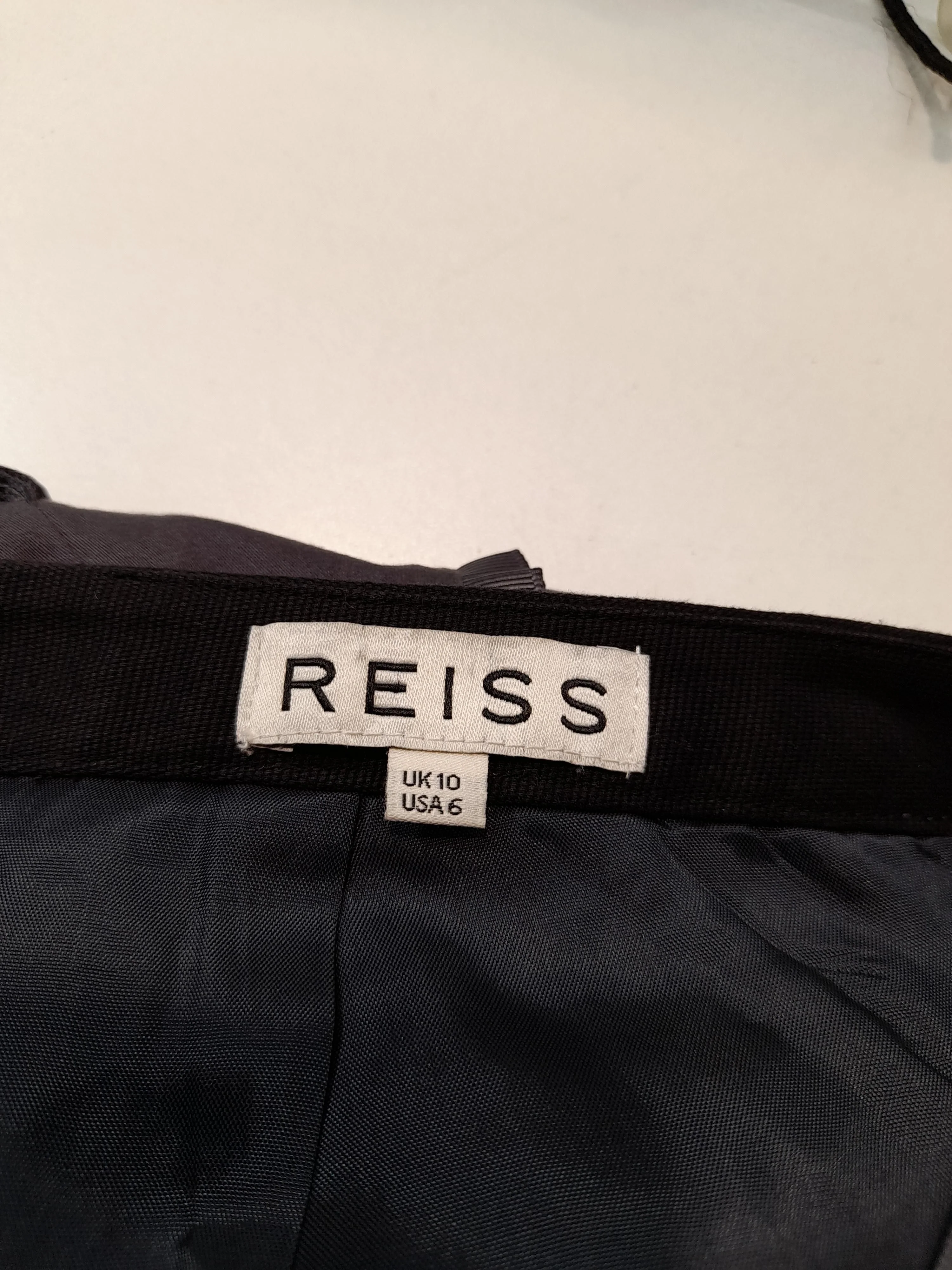 Reiss Women's Shorts UK 10 Grey Cotton with Elastane Mom - Image 5