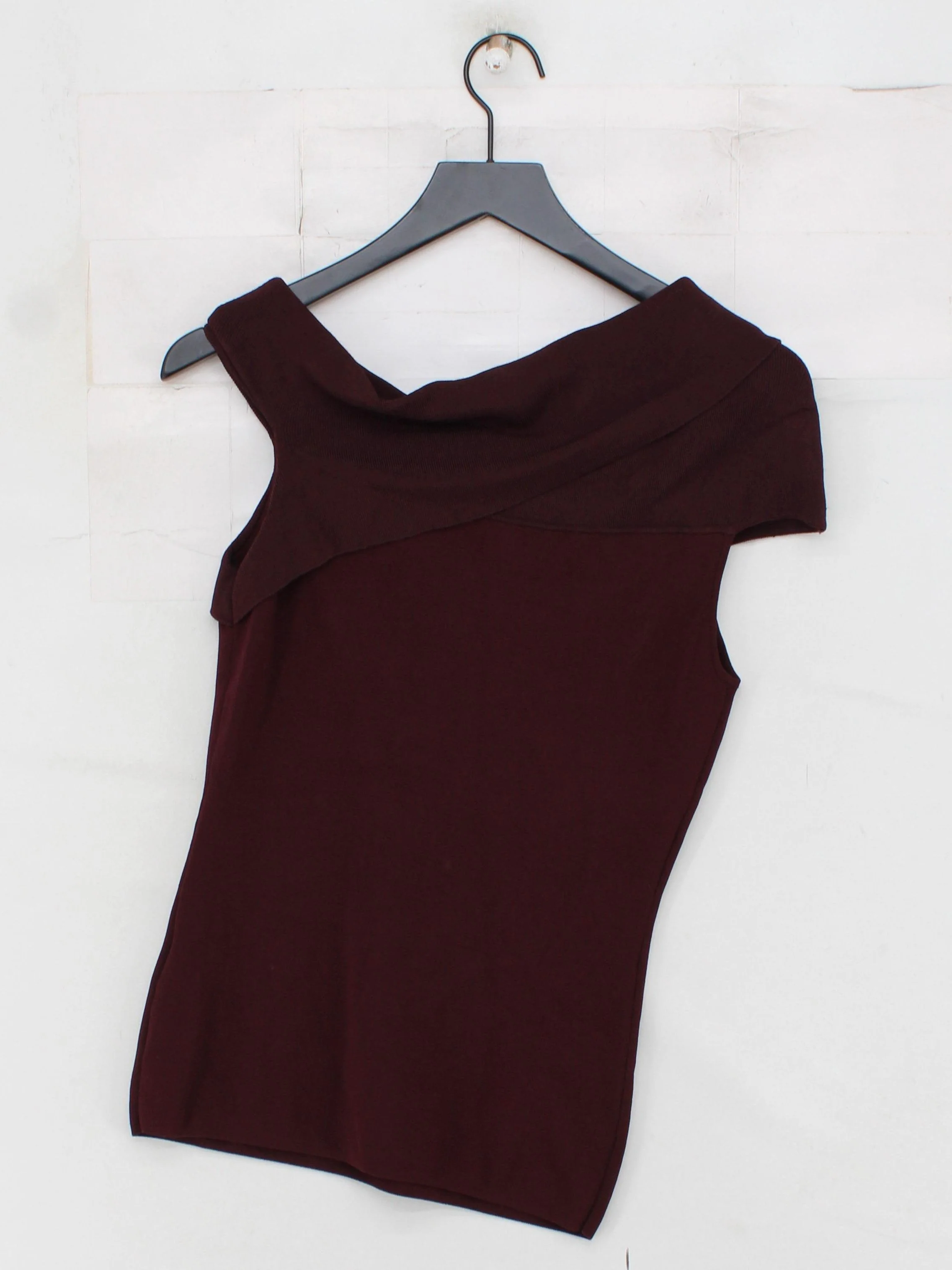 Reiss Women's Top M Red 100% Other Short Sleeve V-Neck Basic - Image 2
