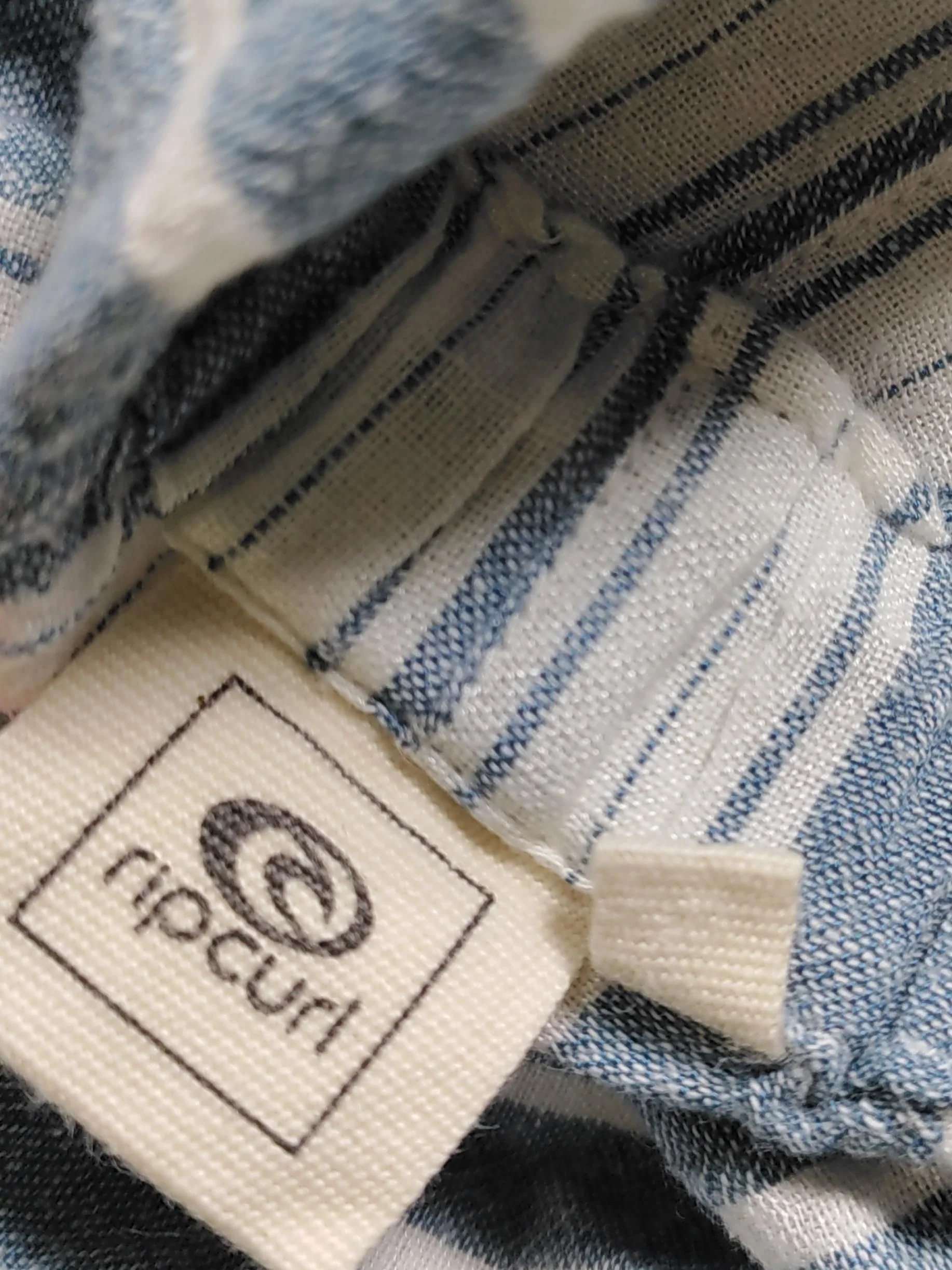 Rip Curl Women's Shorts L Blue Striped Viscose with Cotton, Linen Sweat - Image 5