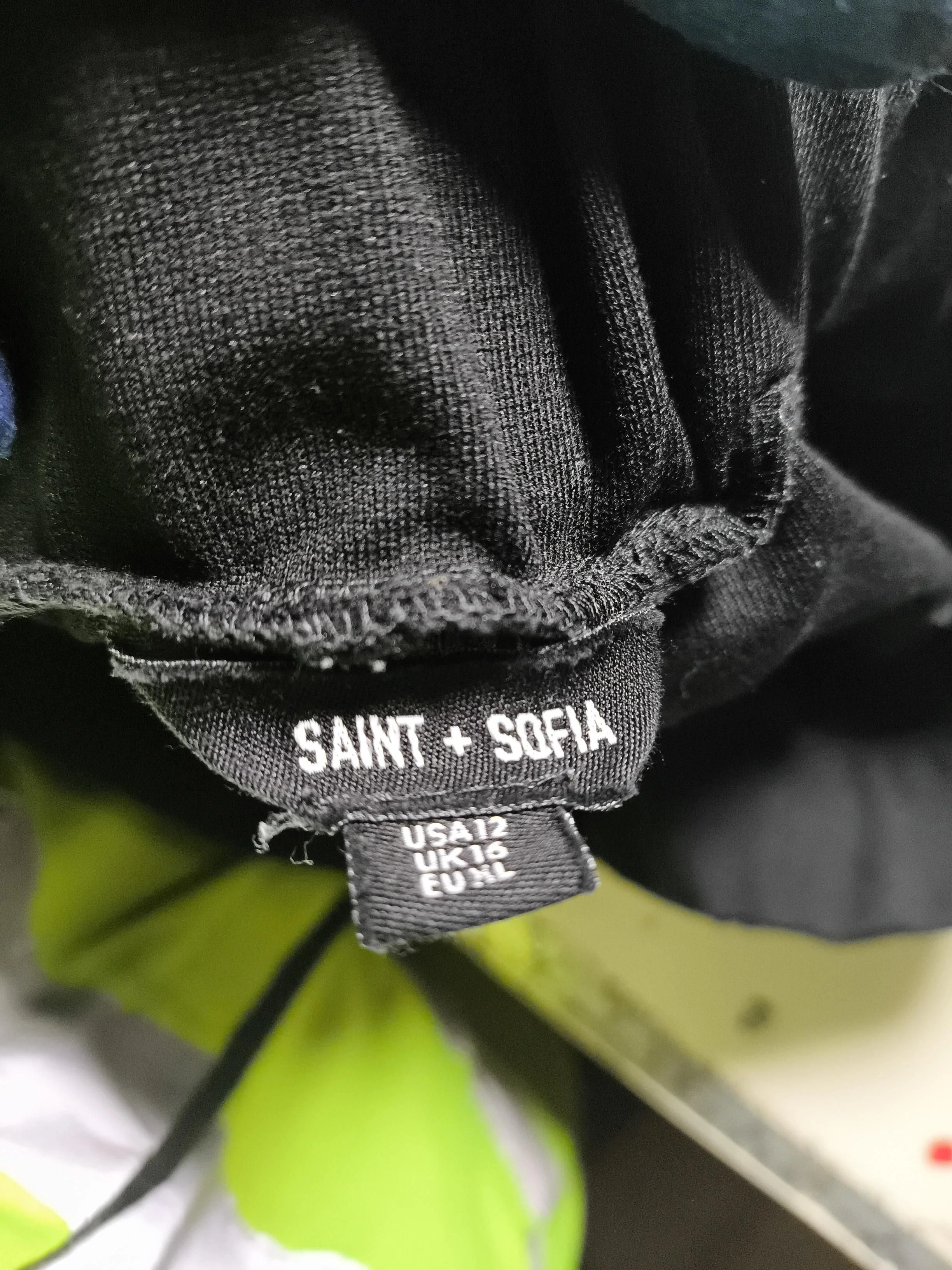 Saint + Sofia Women's Trousers XL Black Polyester with Viscose, Elastane Cropped - Image 6