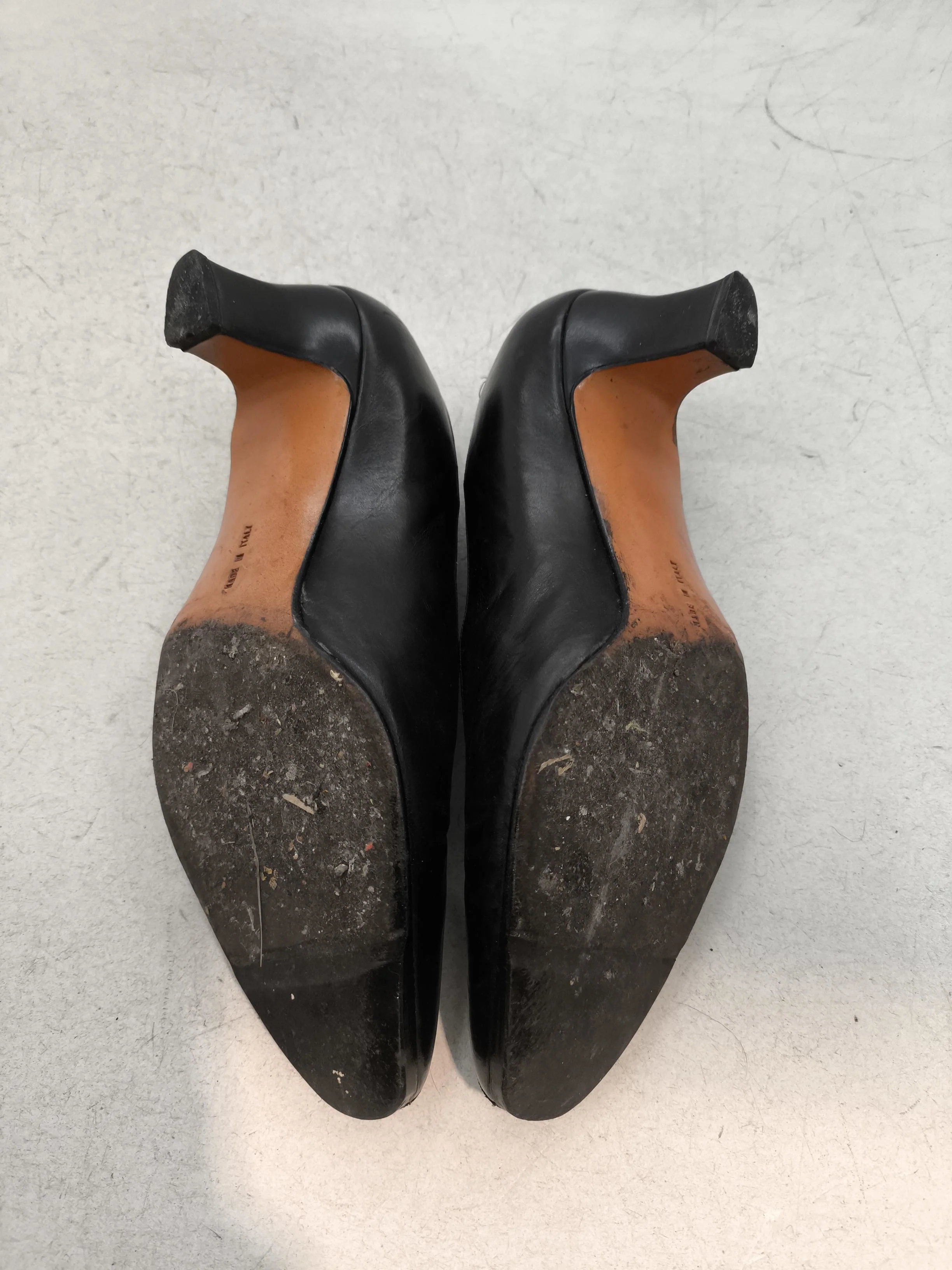 Salvatore Ferragamo Women's Heels UK 7.5 Black 100% Leather Court - Image 7
