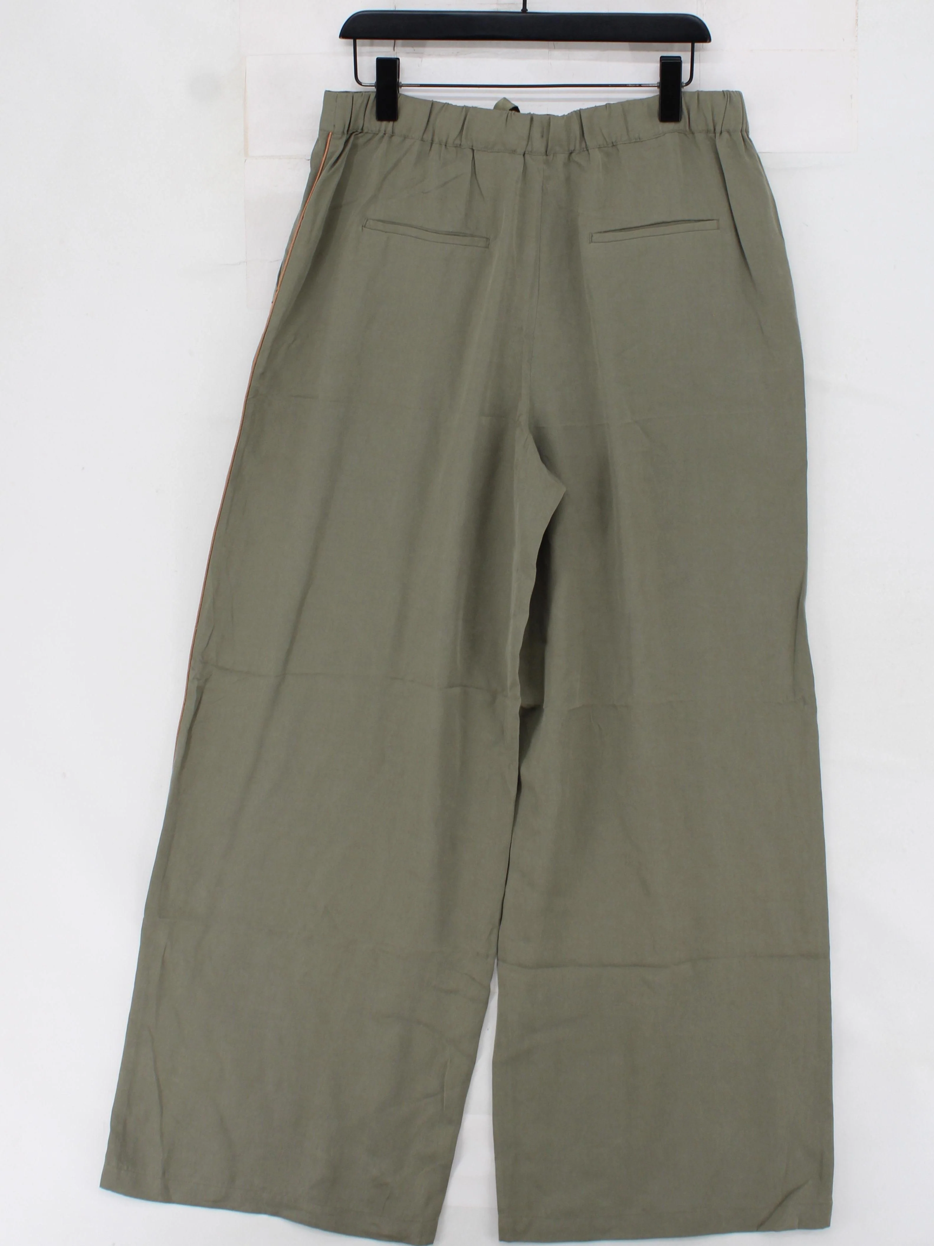 Scotch & Soda Women's Trousers XL Green 100% Lyocell Modal Wide-Leg Sweatpants - Image 2