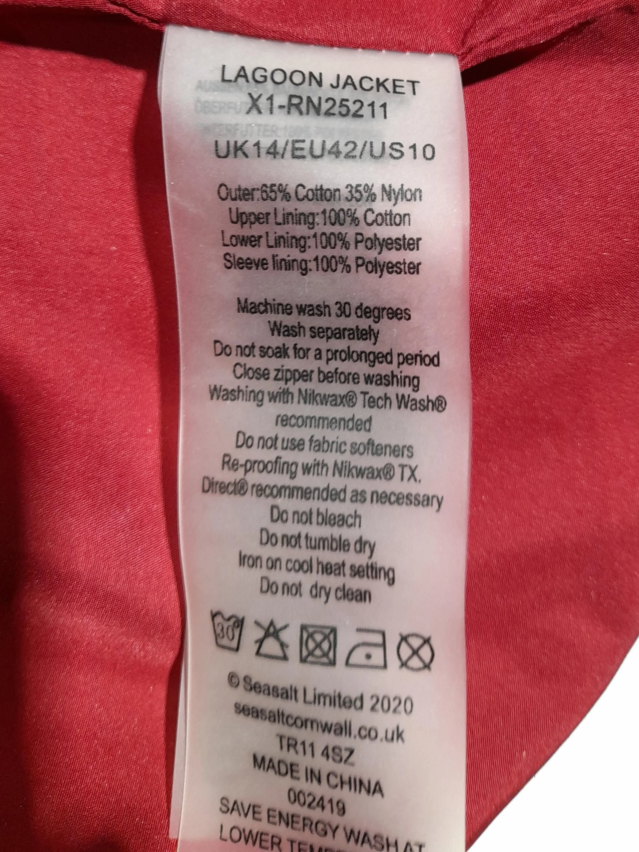 SEASALT CORNWALL Rain Coat jacket red - Image 9