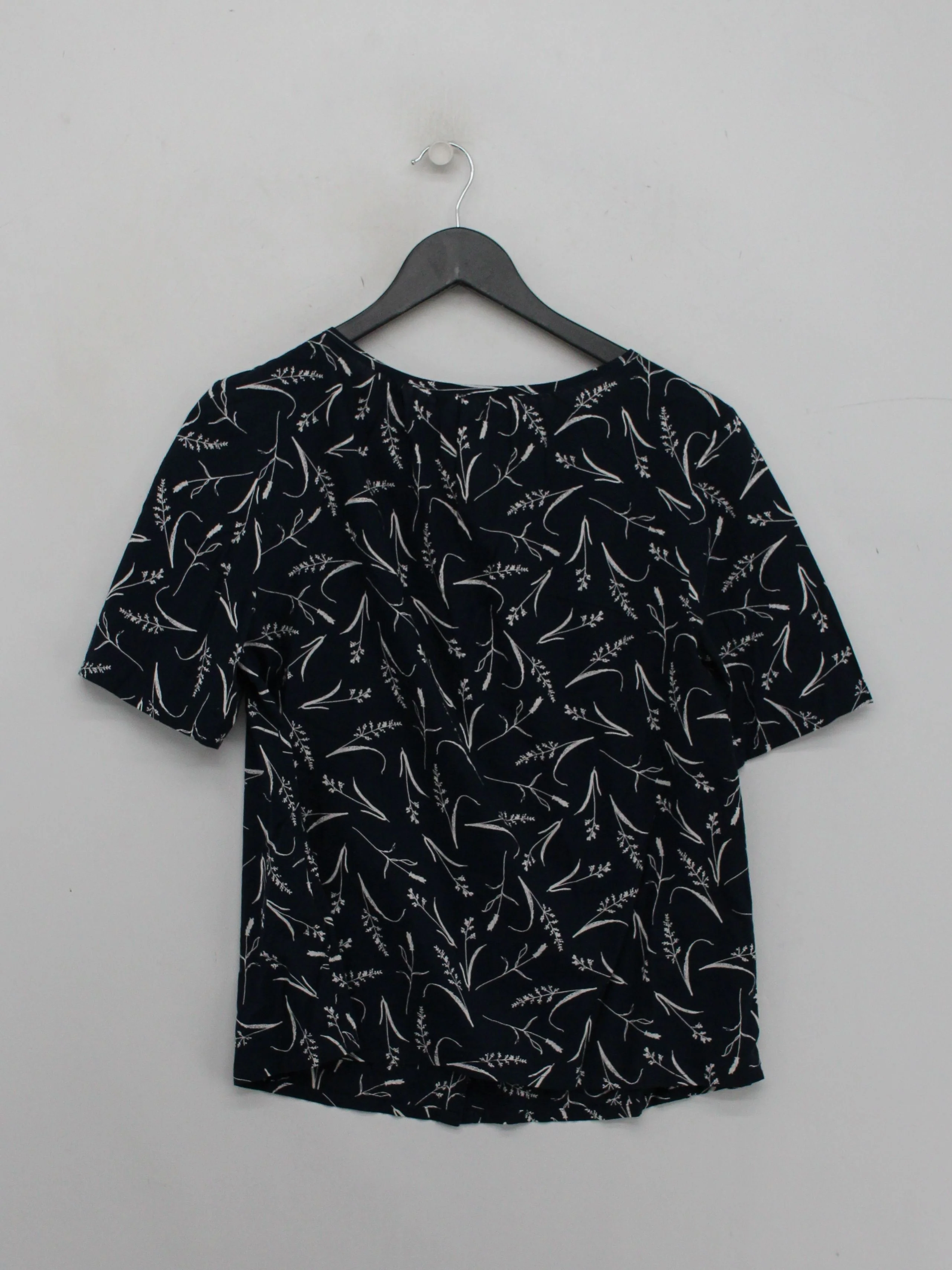SEASALT CORNWALL Women's Top S Blue Floral 100% Cotton Short Sleeve V-Neck Basic - Image 2