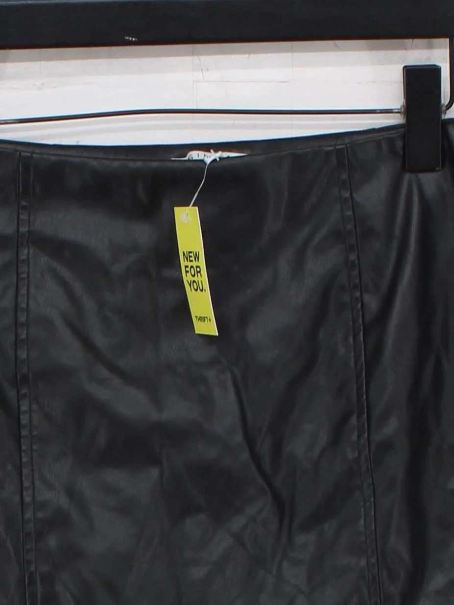 Simmi London Women's Mini Skirt UK 12 Black Faux Leather with Polyester Mini - Image 3