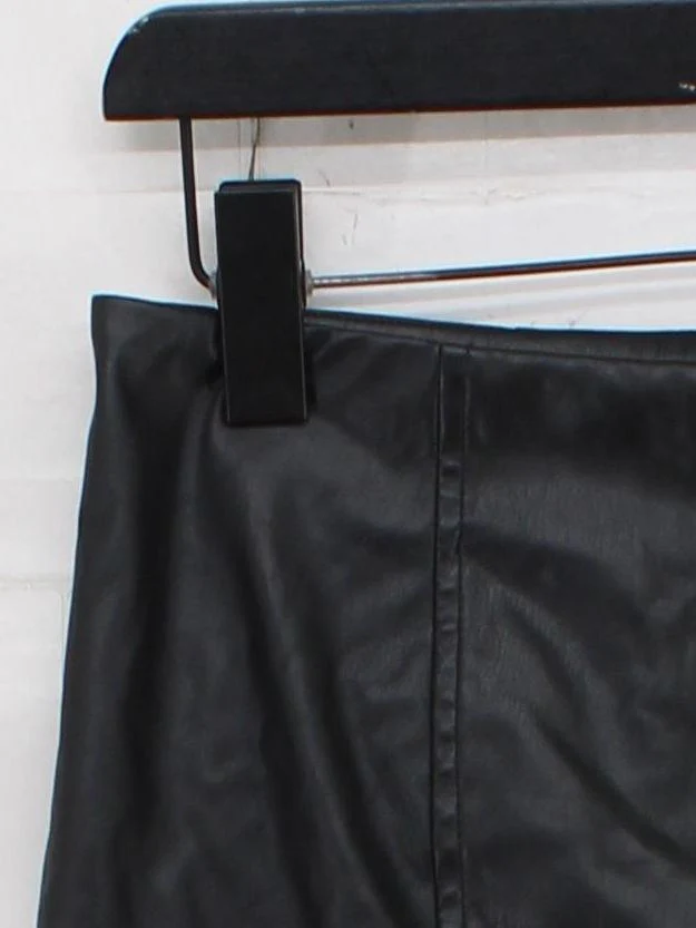 Simmi London Women's Mini Skirt UK 12 Black Faux Leather with Polyester Mini - Image 4