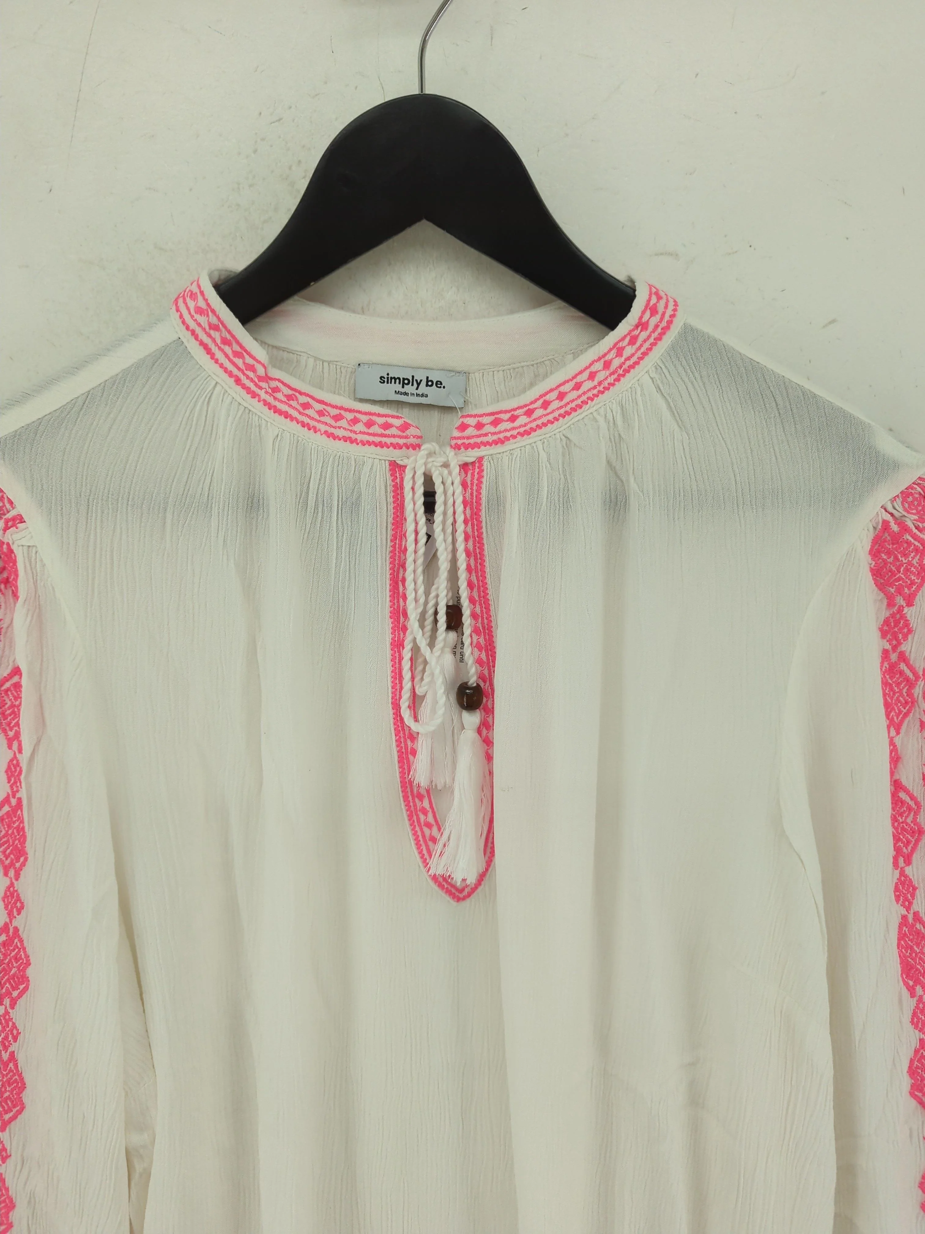 Simply Be Women's Blouse UK 16 White 100% Viscose Basic New with tags - Image 3
