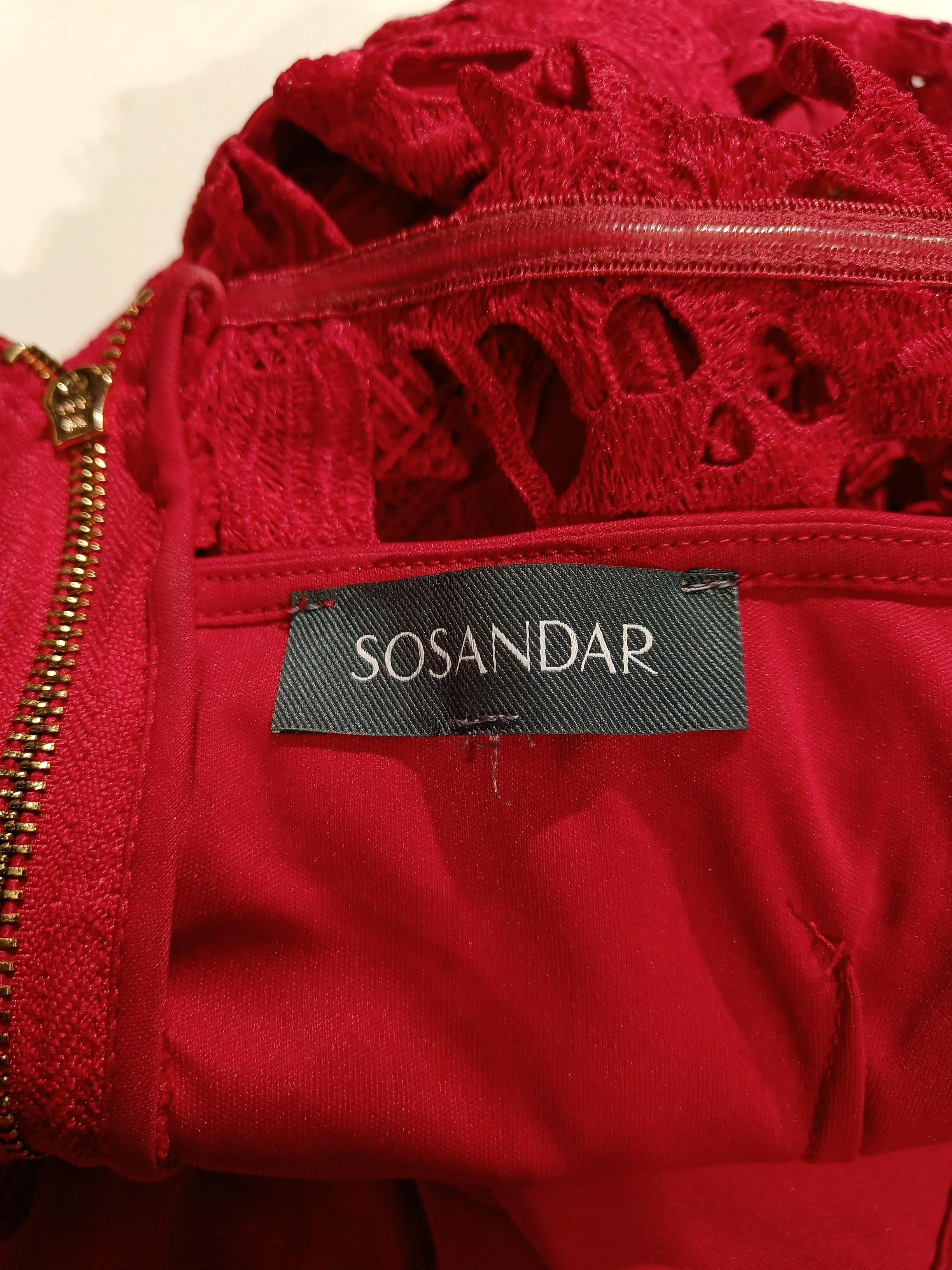 Sosandar Bodycon Midi Dress M in Red - Image 5