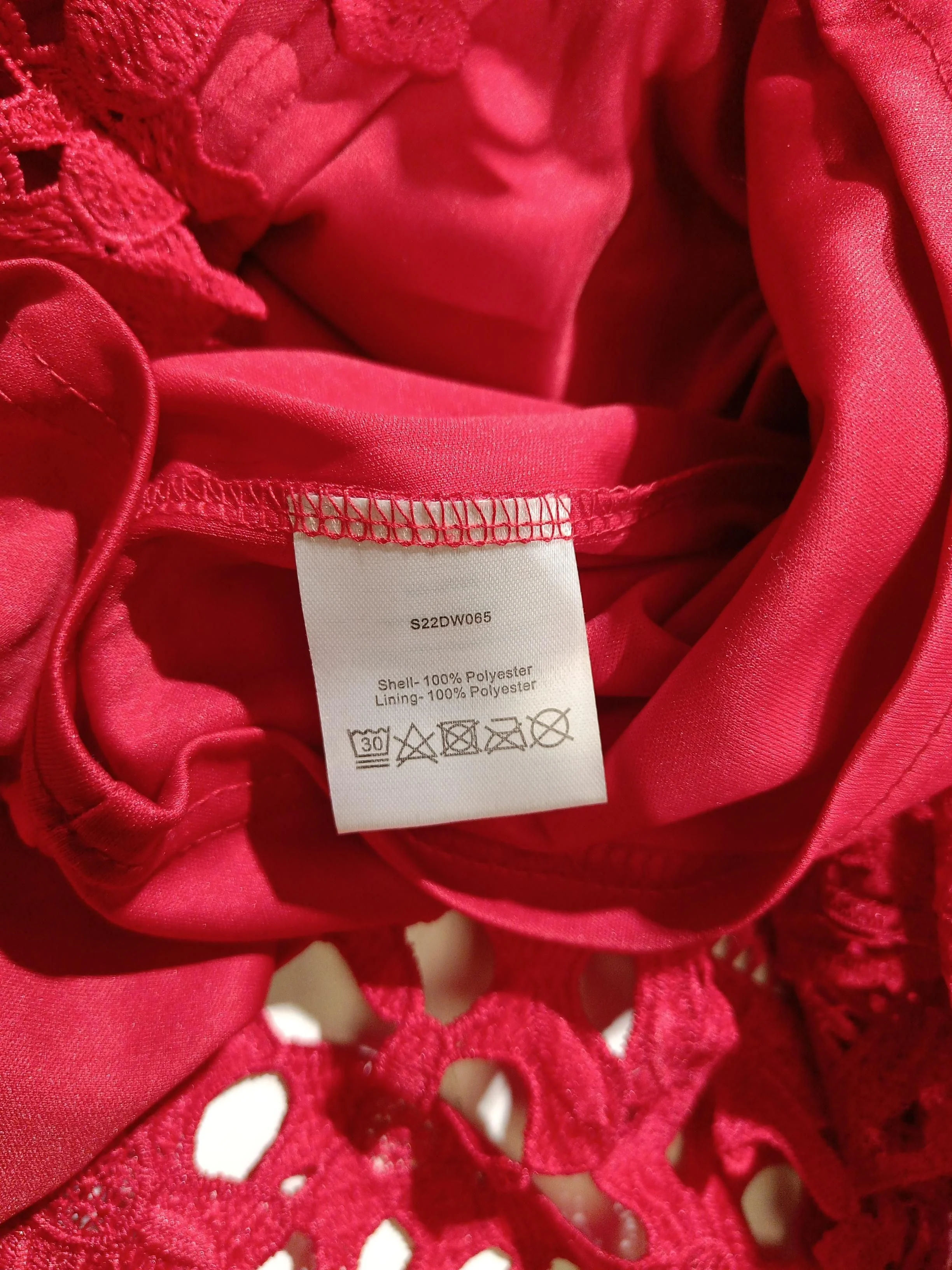 Sosandar Bodycon Midi Dress M in Red - Image 6
