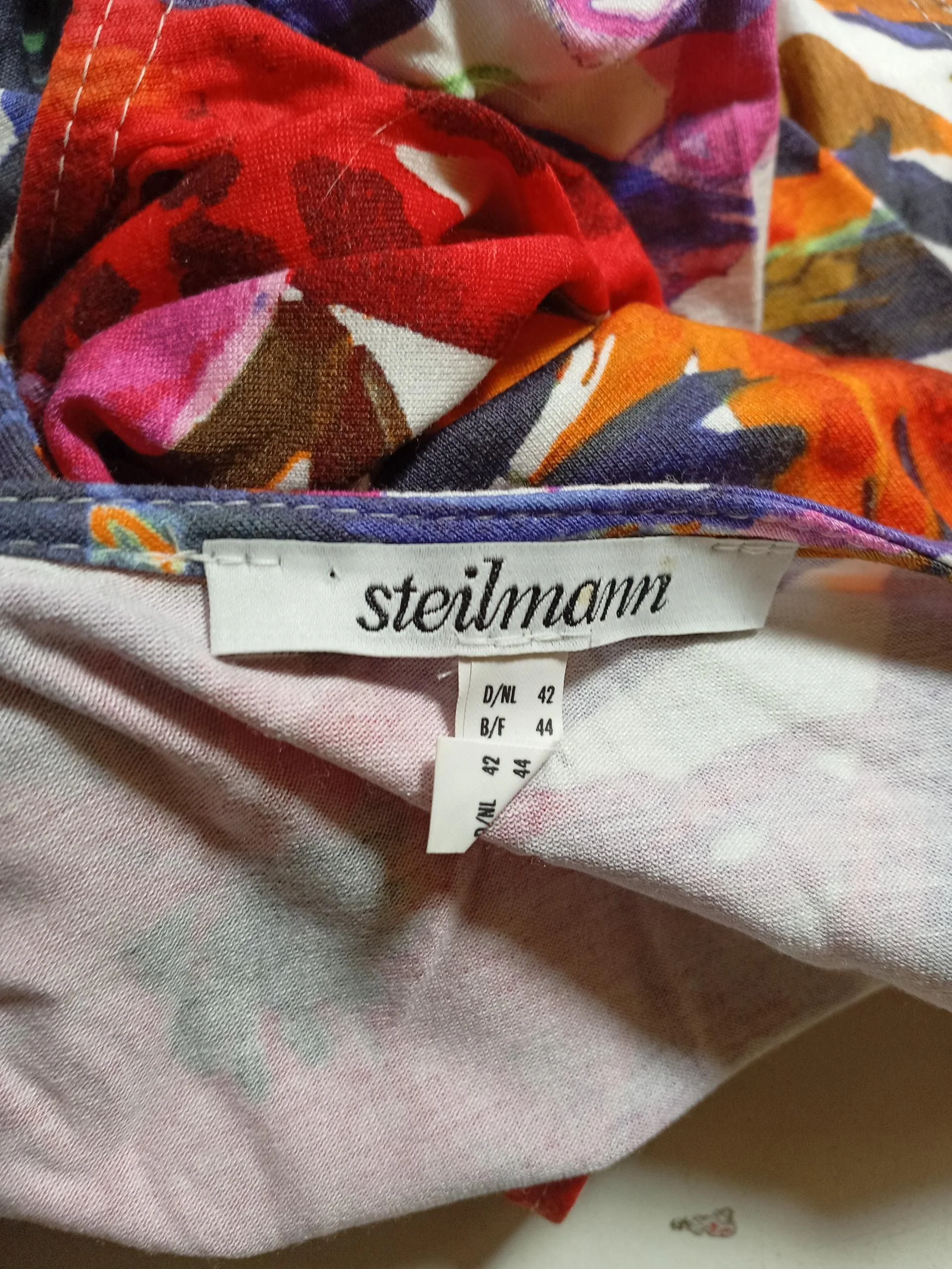 Steilmann T-Shirt Midi Dress in Multi - Image 5