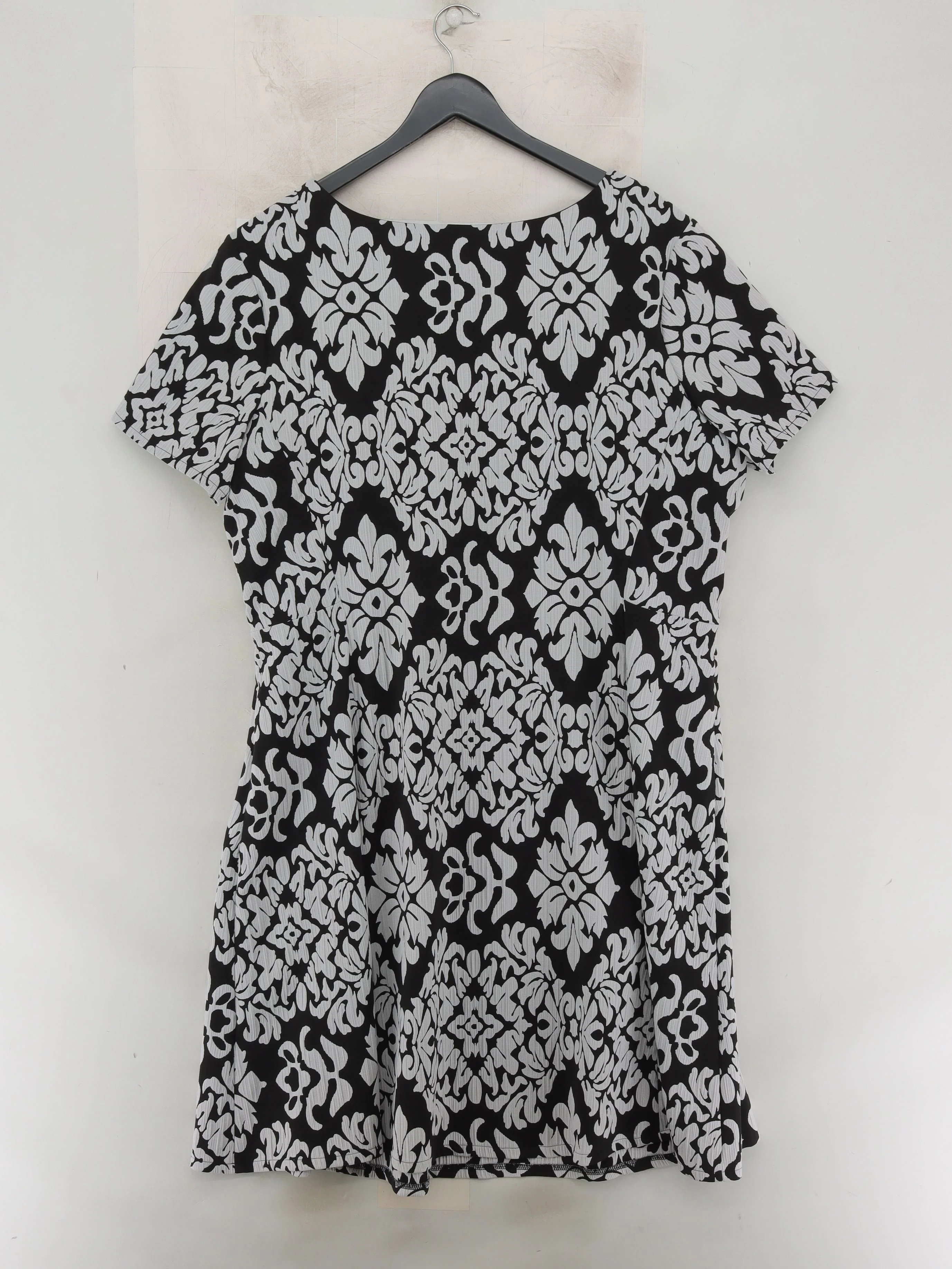 Studio 8 A-Line Mini Dress UK22 in Multi - Image 2