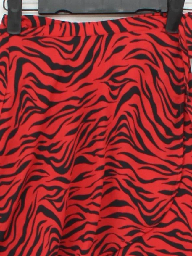 Sunday Best Women's Mini Skirt XS Red Animal Print 100% Polyester Short Mini - Image 3
