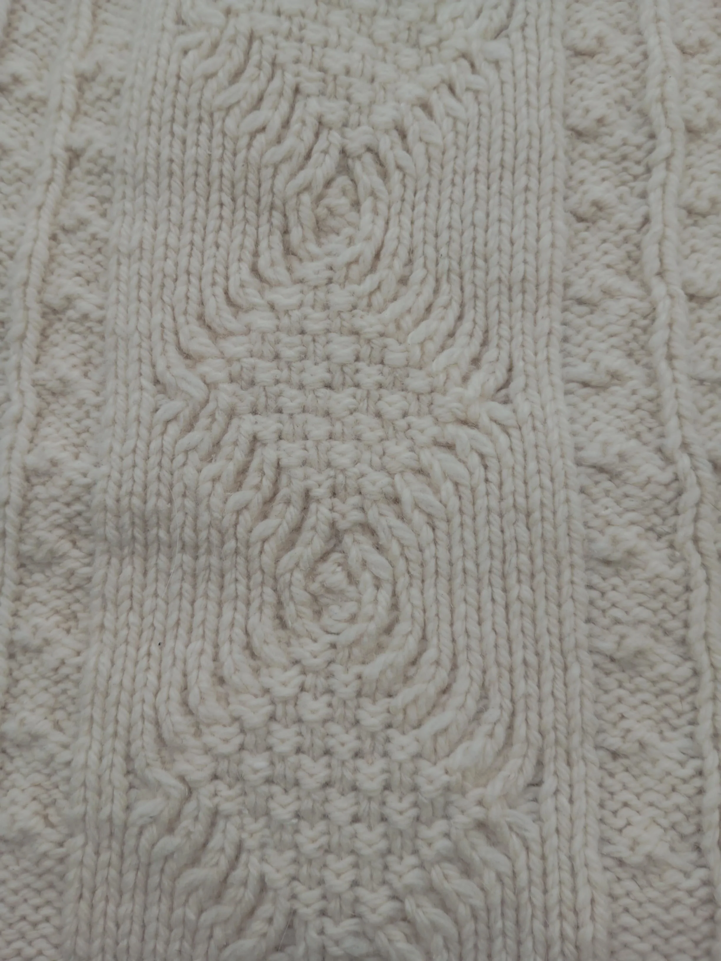 Superdry Men's Scarf Cream Wool with Acrylic, Nylon, Angora Scarf - Image 3