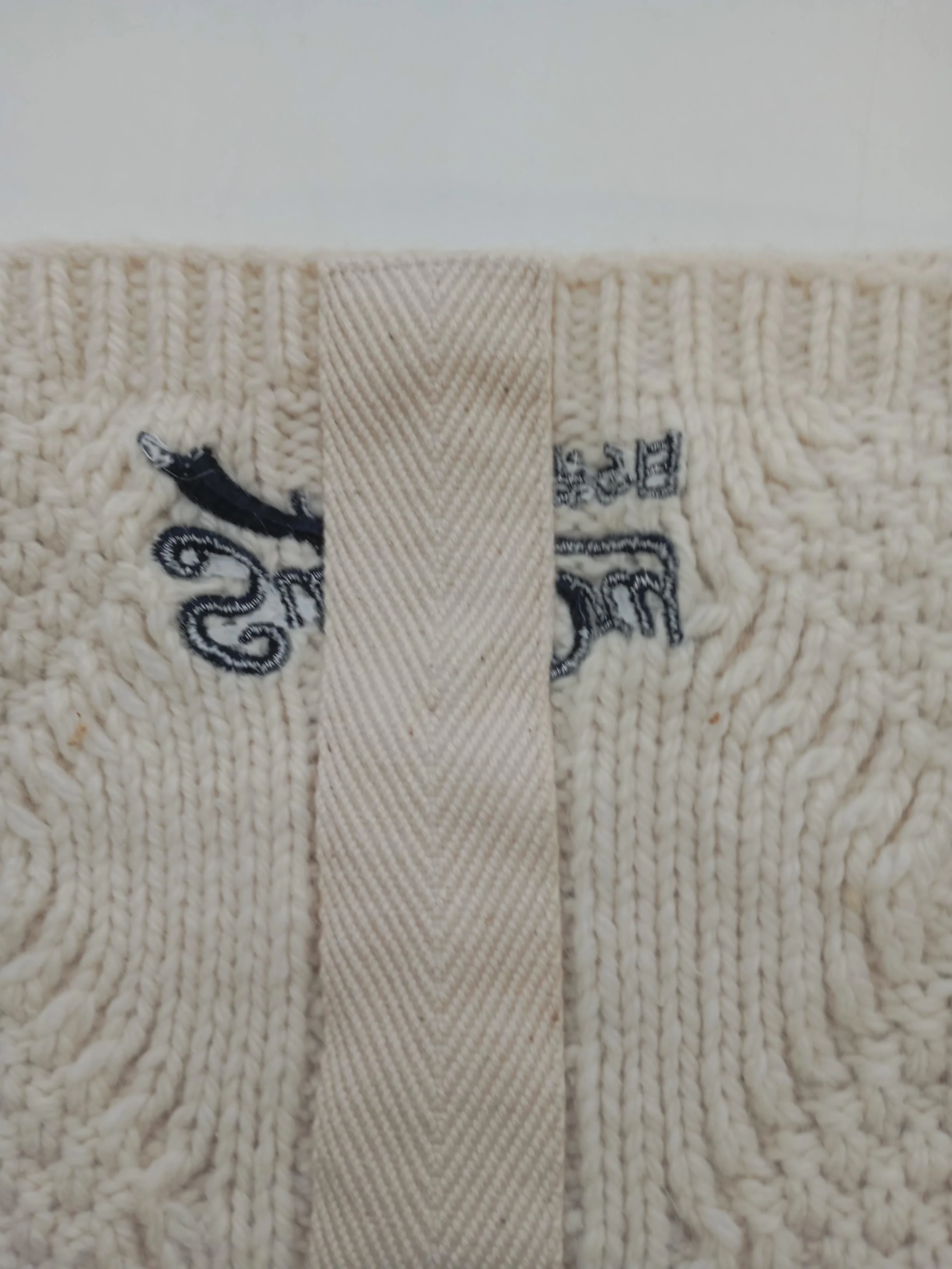 Superdry Men's Scarf Cream Wool with Acrylic, Nylon, Angora Scarf - Image 4