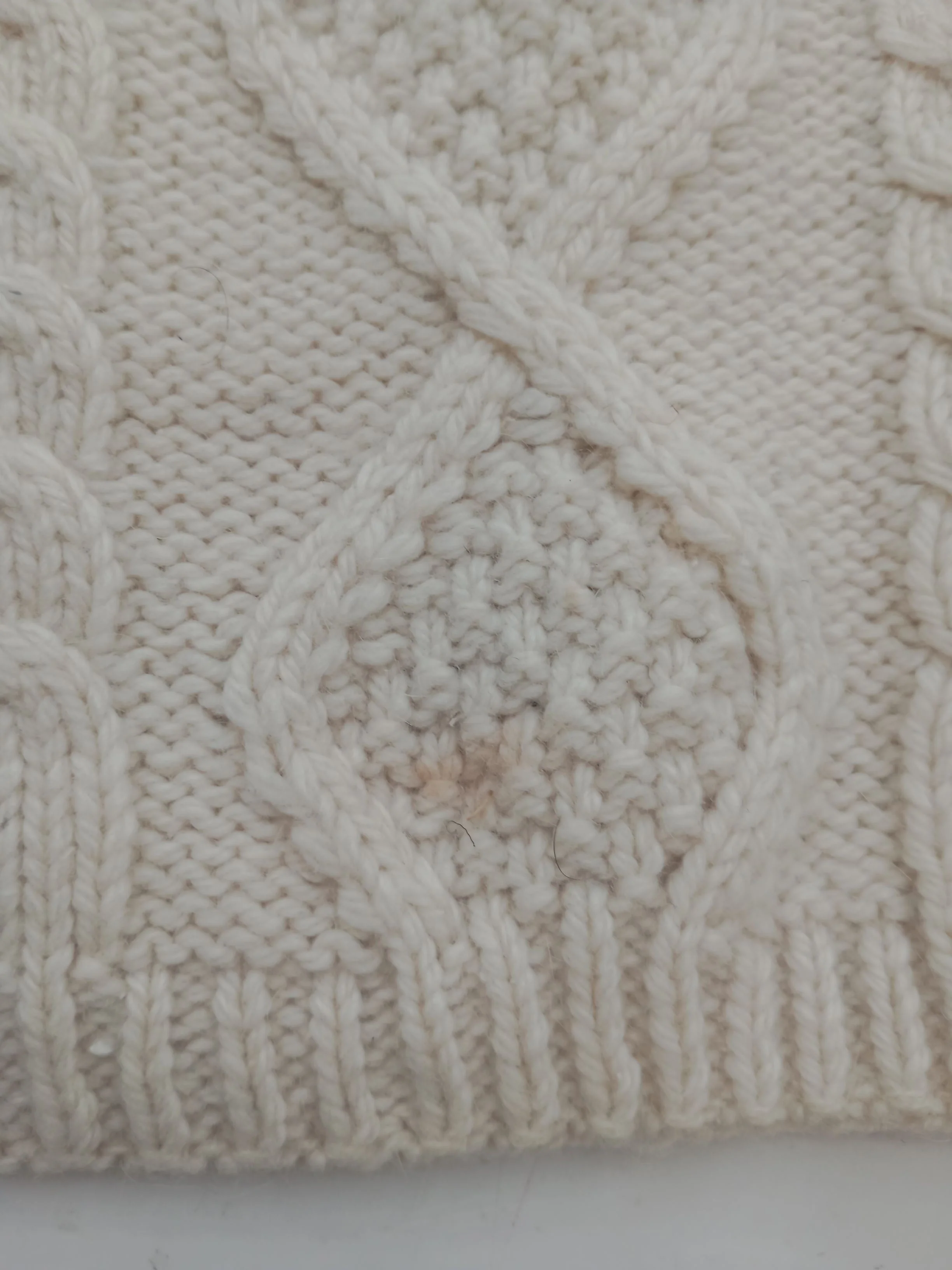 Superdry Men's Scarf Cream Wool with Acrylic, Nylon, Angora Scarf - Image 5