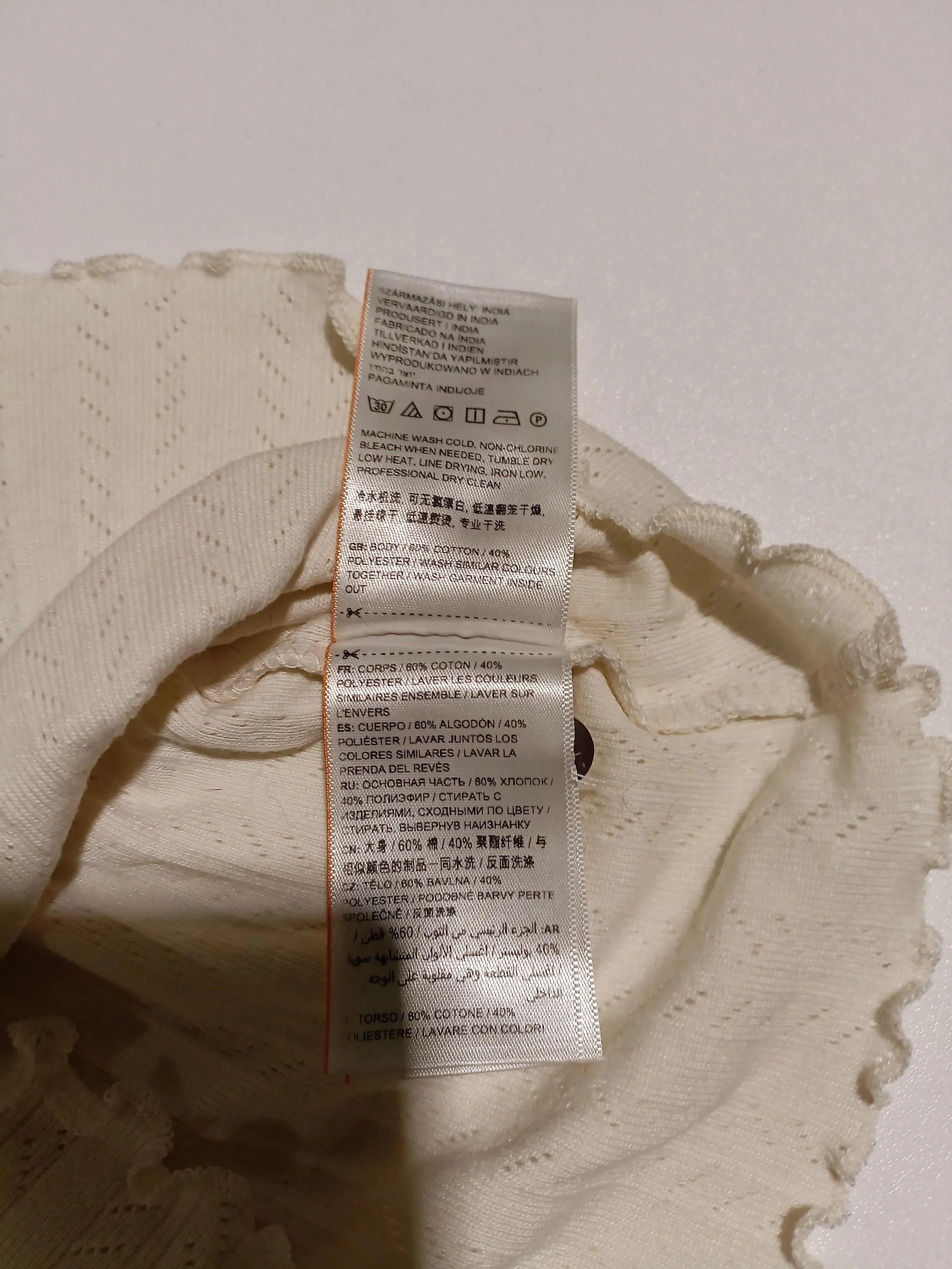 Superdry Women's Top UK 10 Cream Cotton with Polyester Short Sleeve V-Neck Basic - Image 6