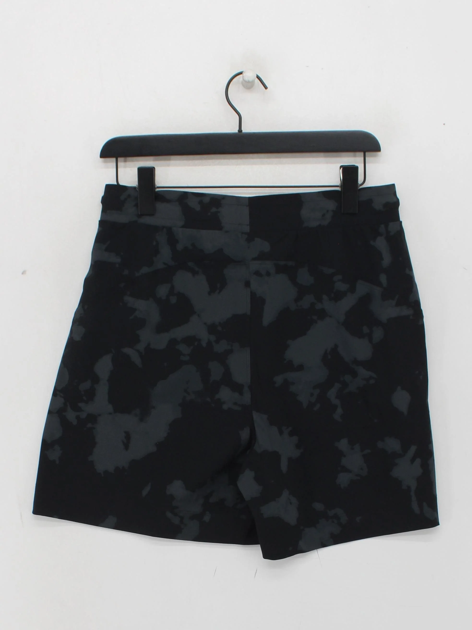 Sweaty Betty Men's Shorts M Black Graphic 100% Polyester Sweat - Image 2