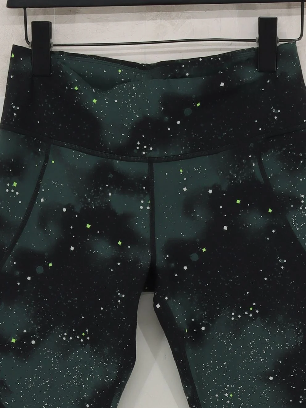 Sweaty Betty Women's Leggings M Green Graphic Polyamide with Elastane Cropped - Image 3
