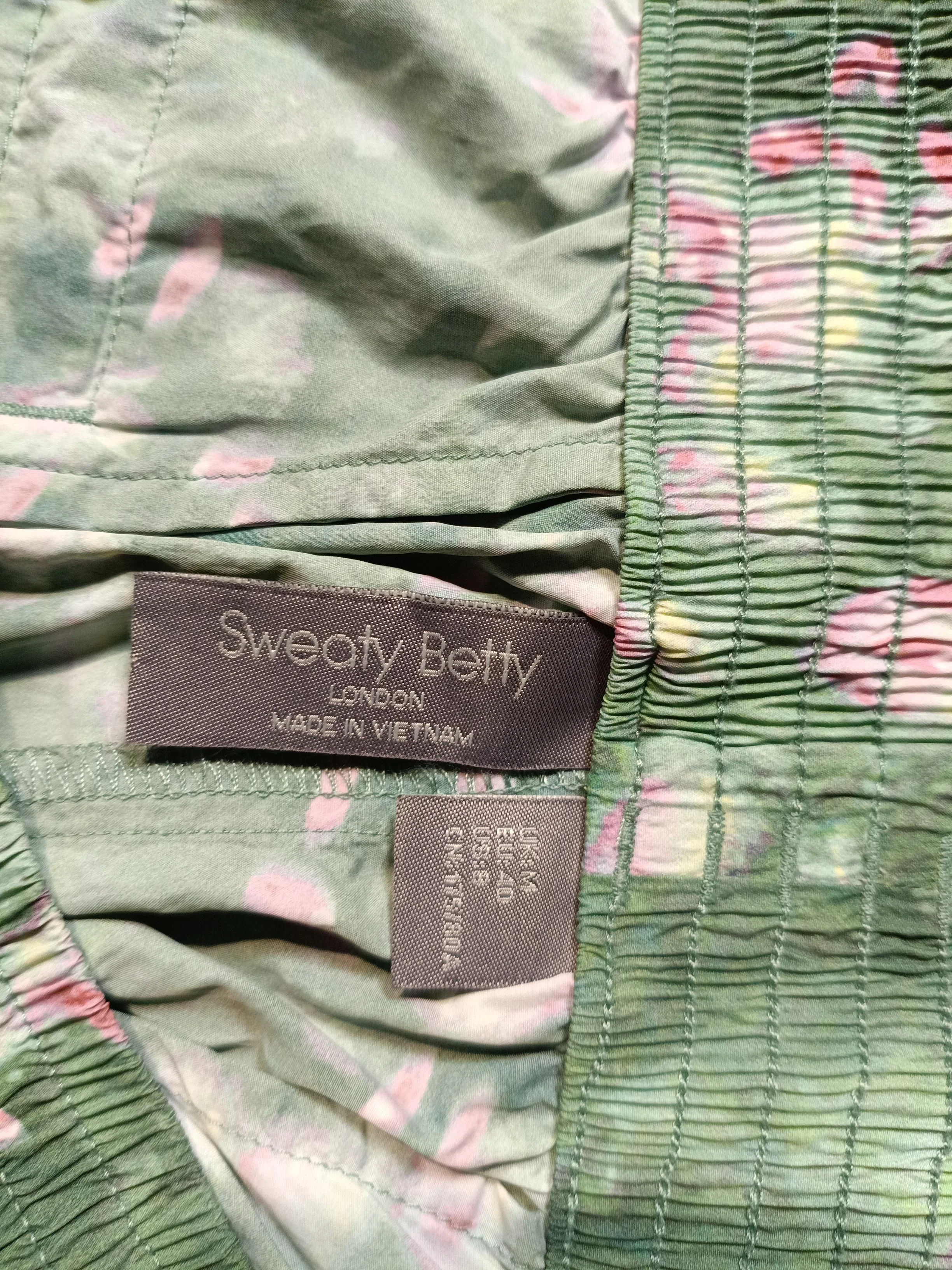 Sweaty Betty Women's Shorts UK 12 Green Floral 100% Polyamide Sweat - Image 5