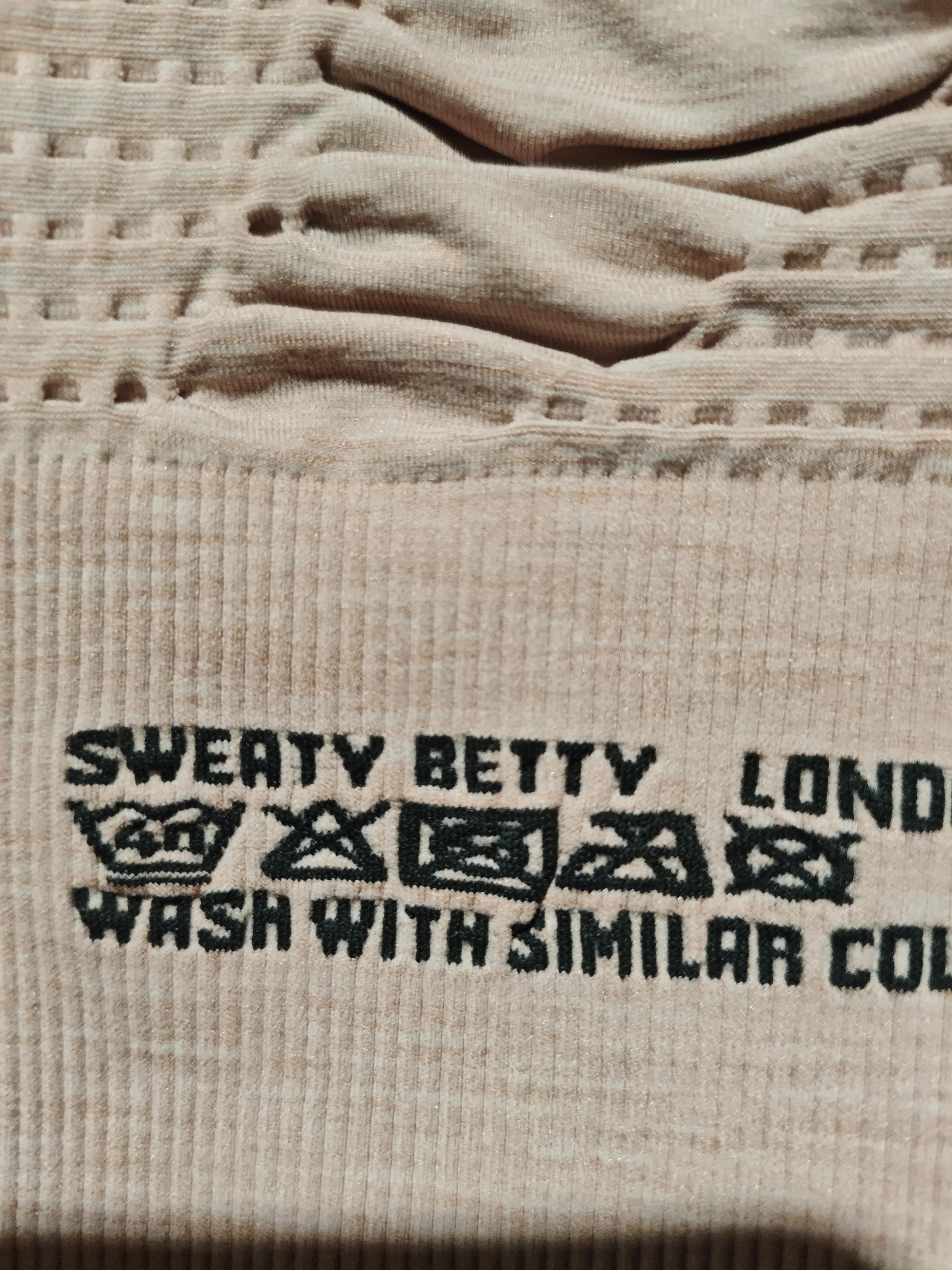 Sweaty Betty Women's T-Shirt XS Cream Nylon with Spandex Sleeveless Basic - Image 5