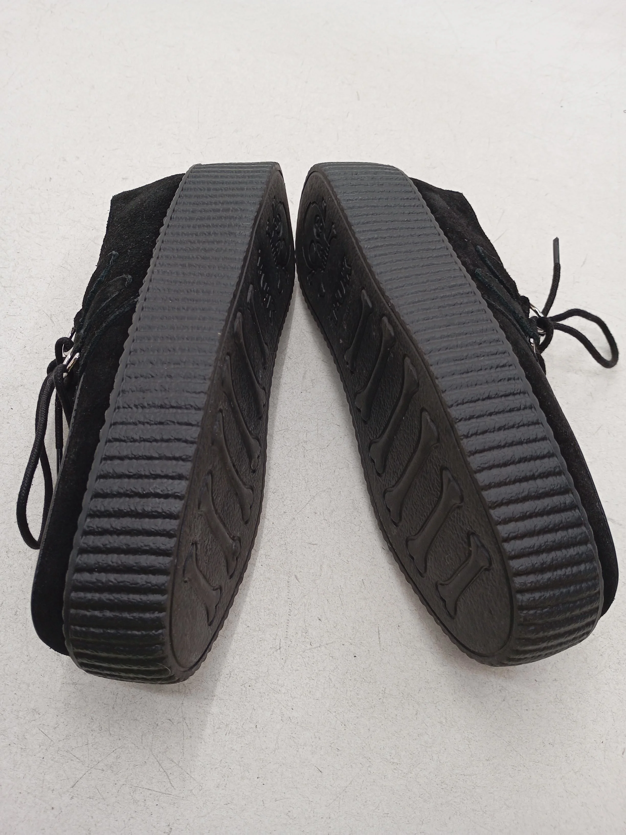 T.U.K. Men's Shoes UK 6 Black 100% Suede Sneaker - Image 7