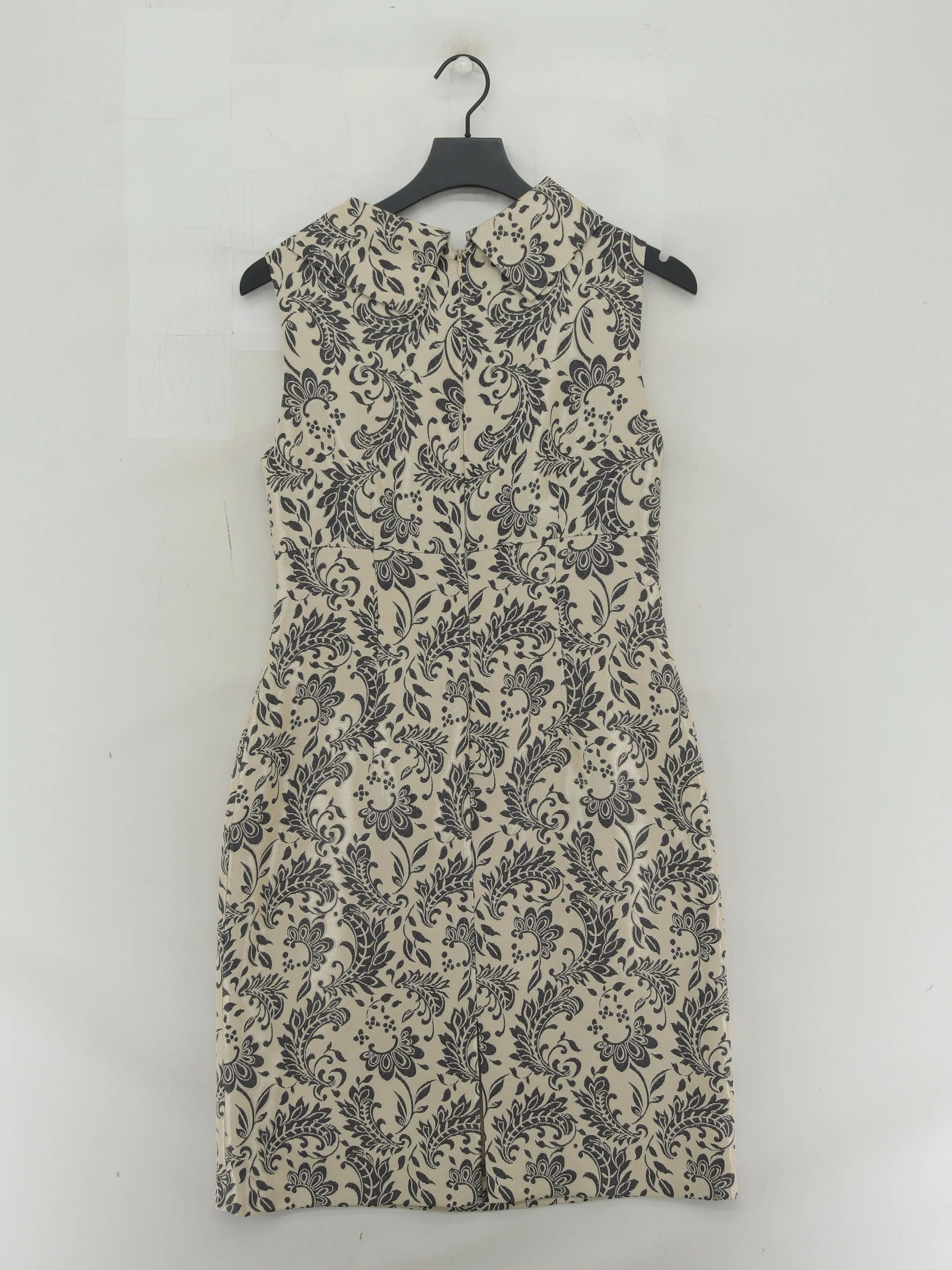 Tahari Bodycon Mini Dress in Cream - Image 2