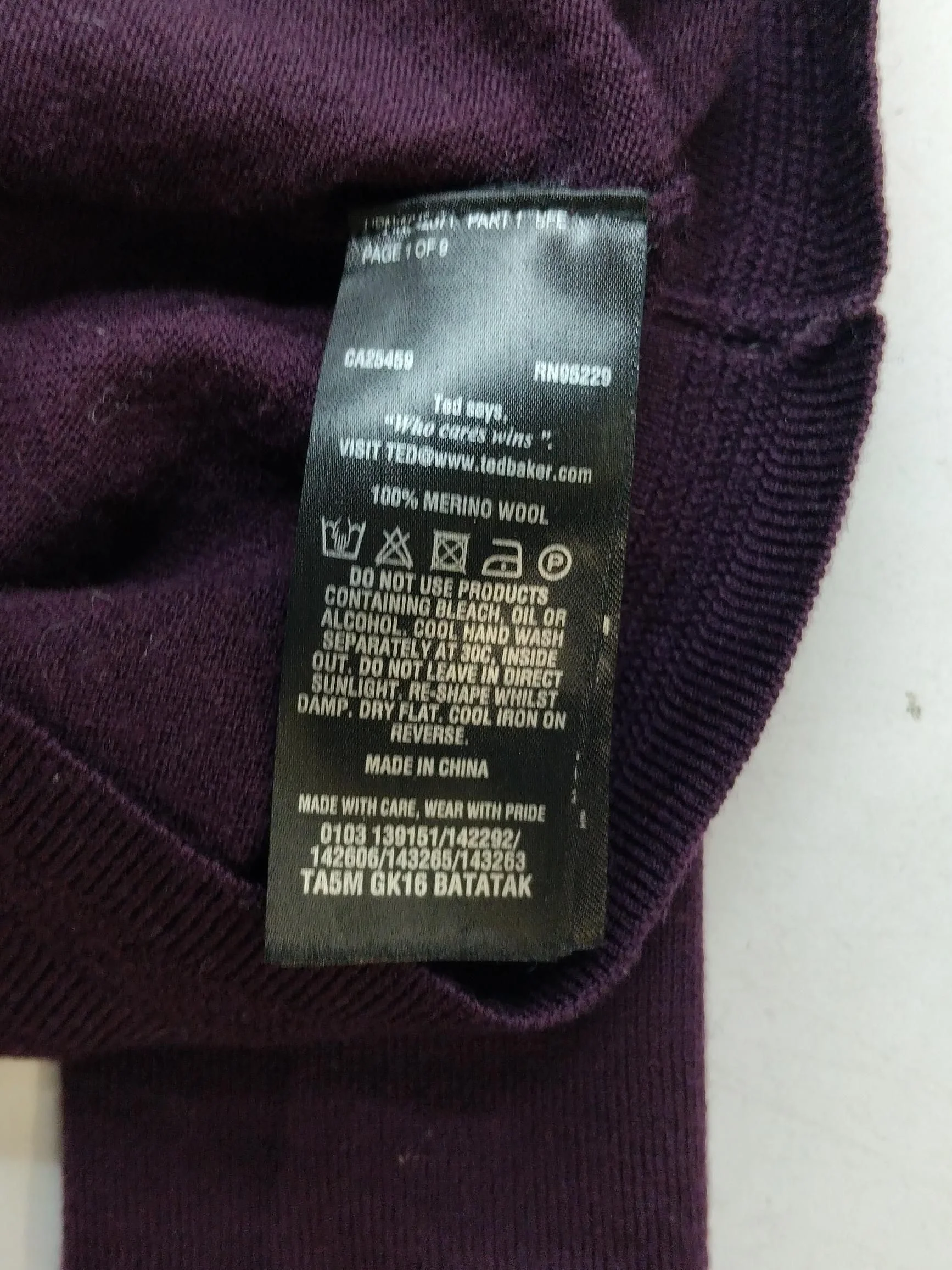 Ted Baker Men's Jumper L Purple 100% Wool V-Neck Pullover - Image 6