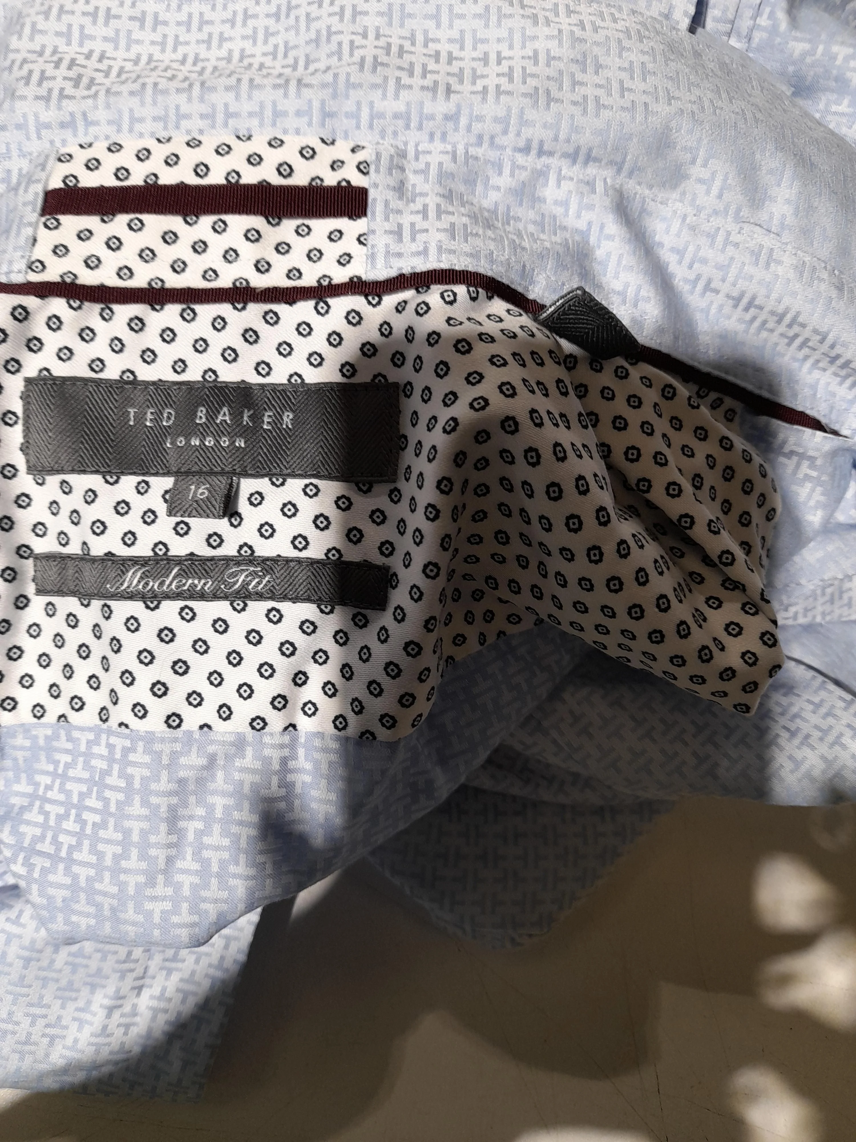 Ted Baker Men's Shirt L Blue Geometric 100% Cotton Basic - Image 5