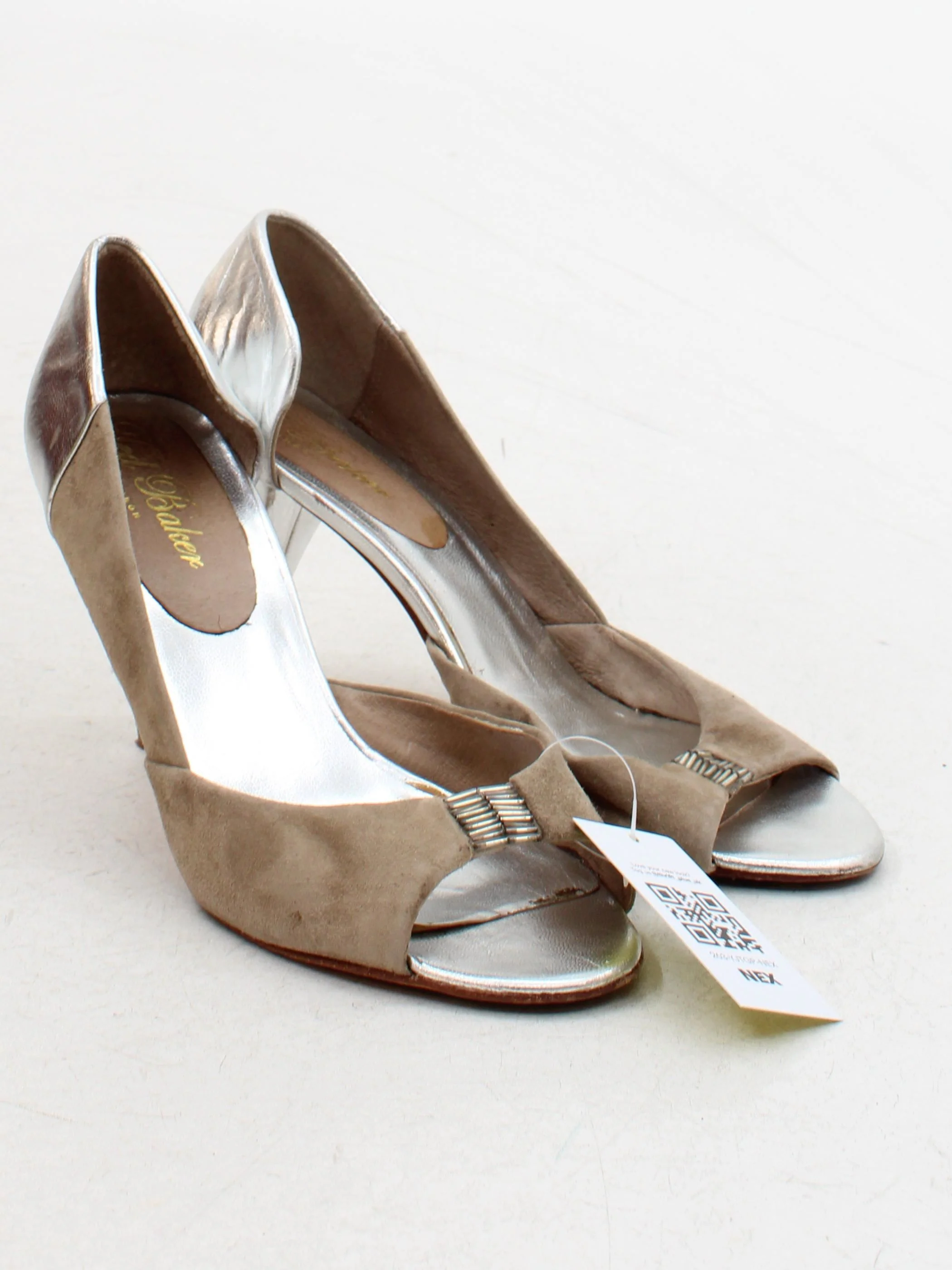 Ted Baker Women's Heels UK 8 Tan Suede with Faux Leather Court - Image 4