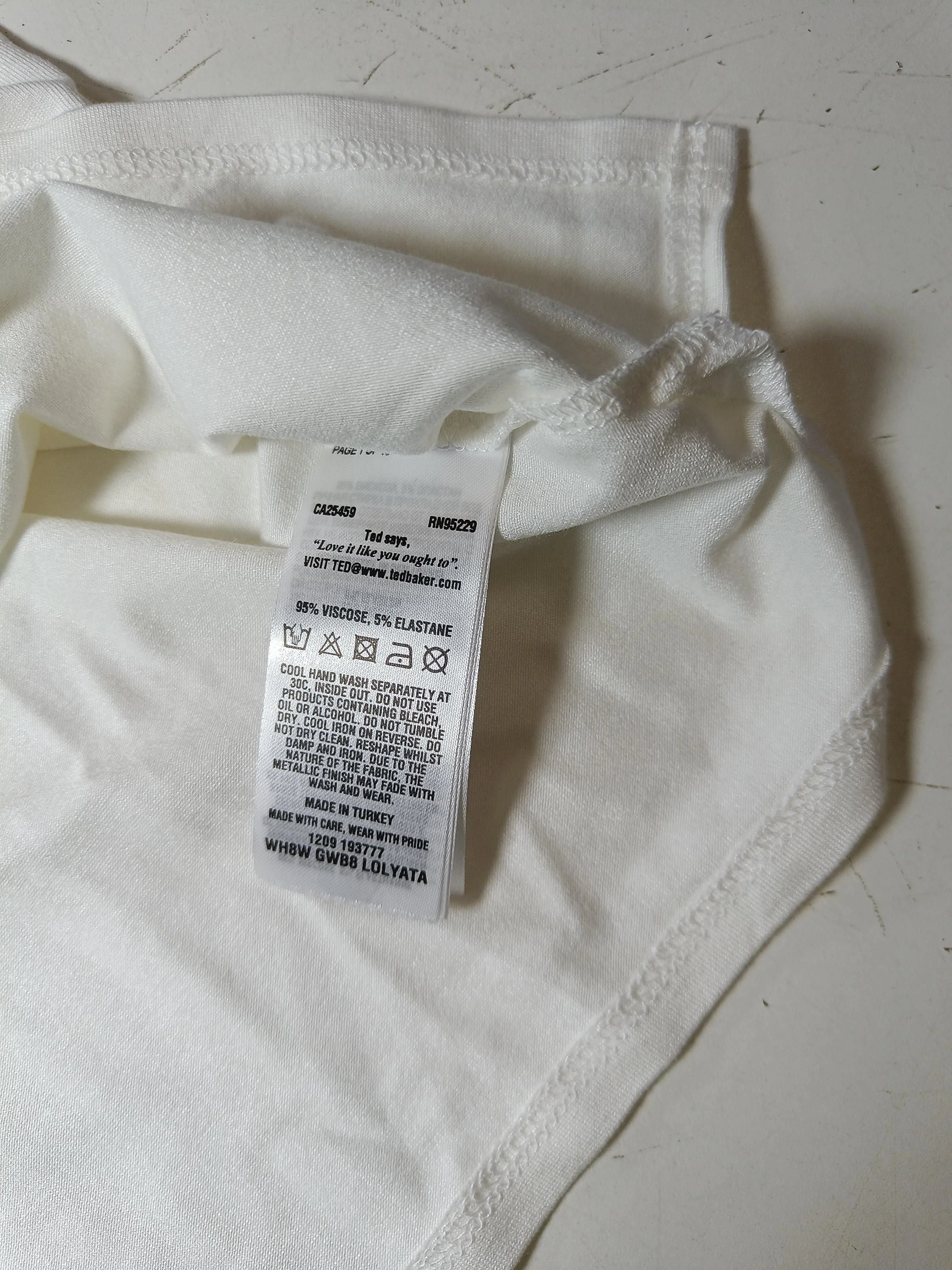 Ted Baker Women's T-Shirt UK 8 White Viscose with Elastane Basic - Image 6