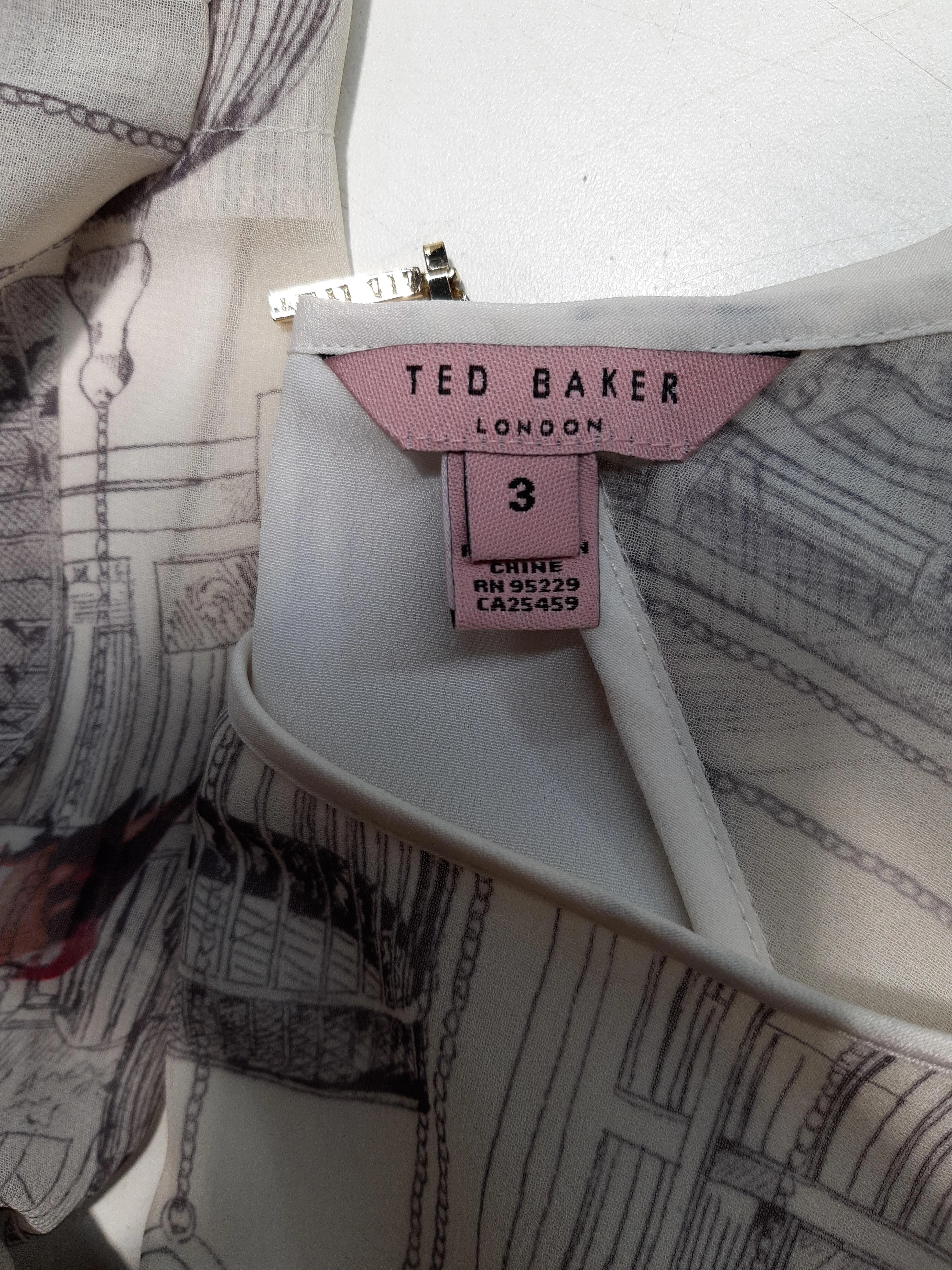 Ted Baker Women's Top UK 12 White 100% Polyester Long Sleeve Round Neck Basic - Image 5