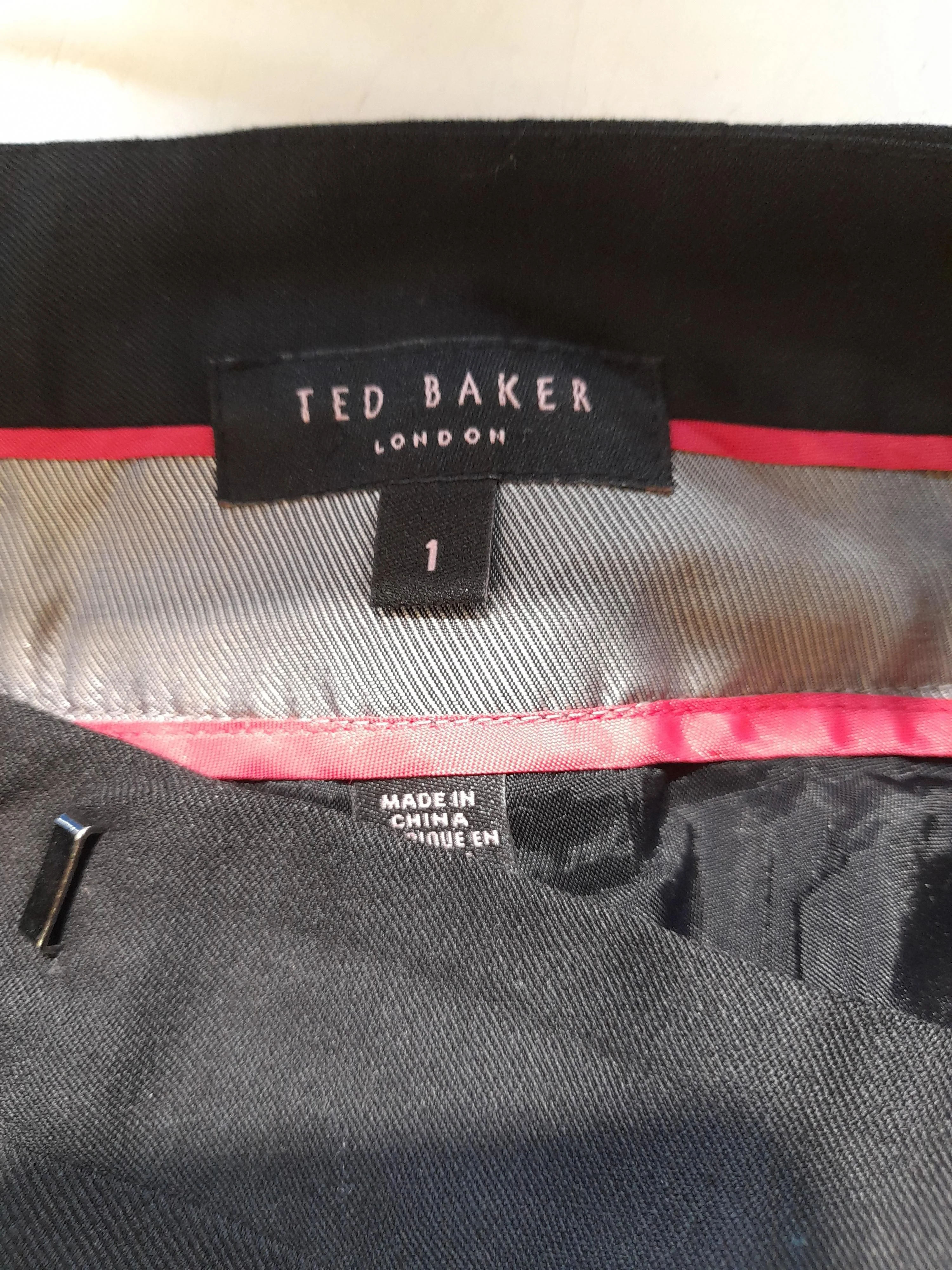 Ted Baker Women's Trousers UK 8 Black 100% Other Straight Chino - Image 5