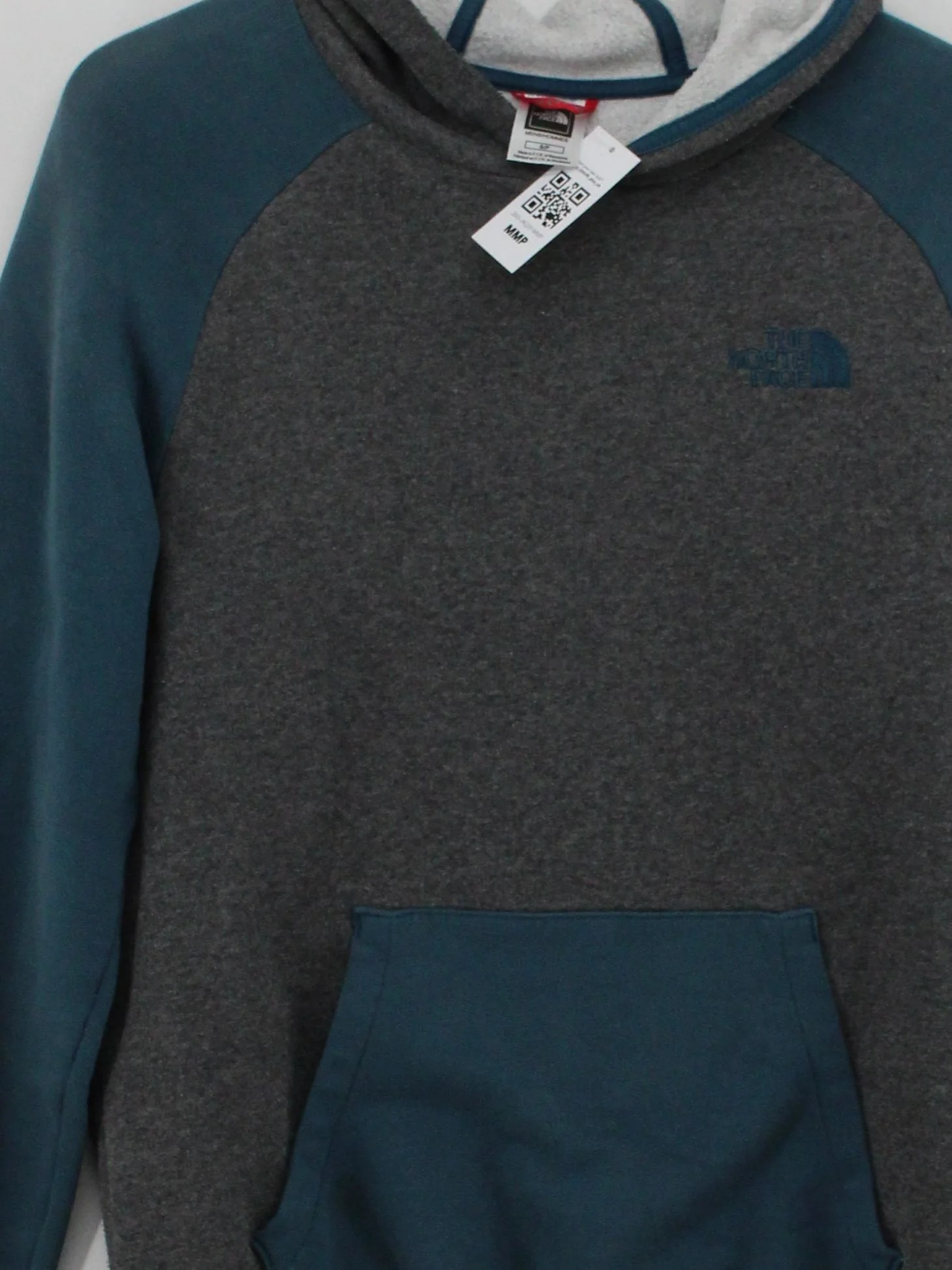 The North Face Men's Hoodie S Multi Cotton with Polyester Pullover - Image 3