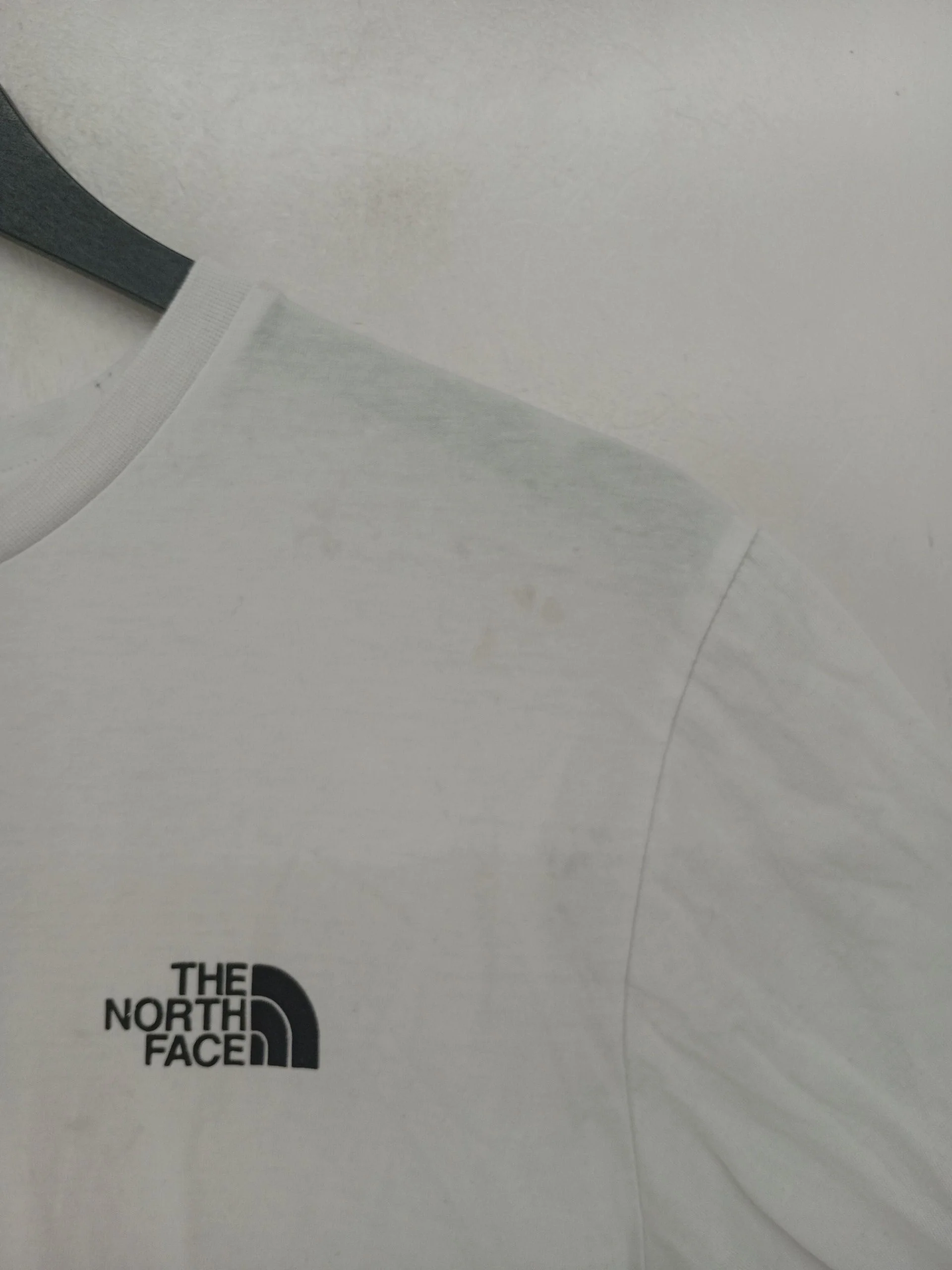 The North Face Men's T-Shirt M White Cotton with Polyester Basic - Image 6