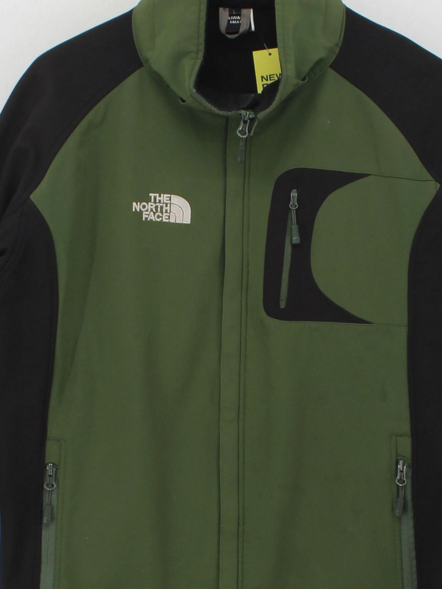 The North Face Windbreaker jacket green - Image 3