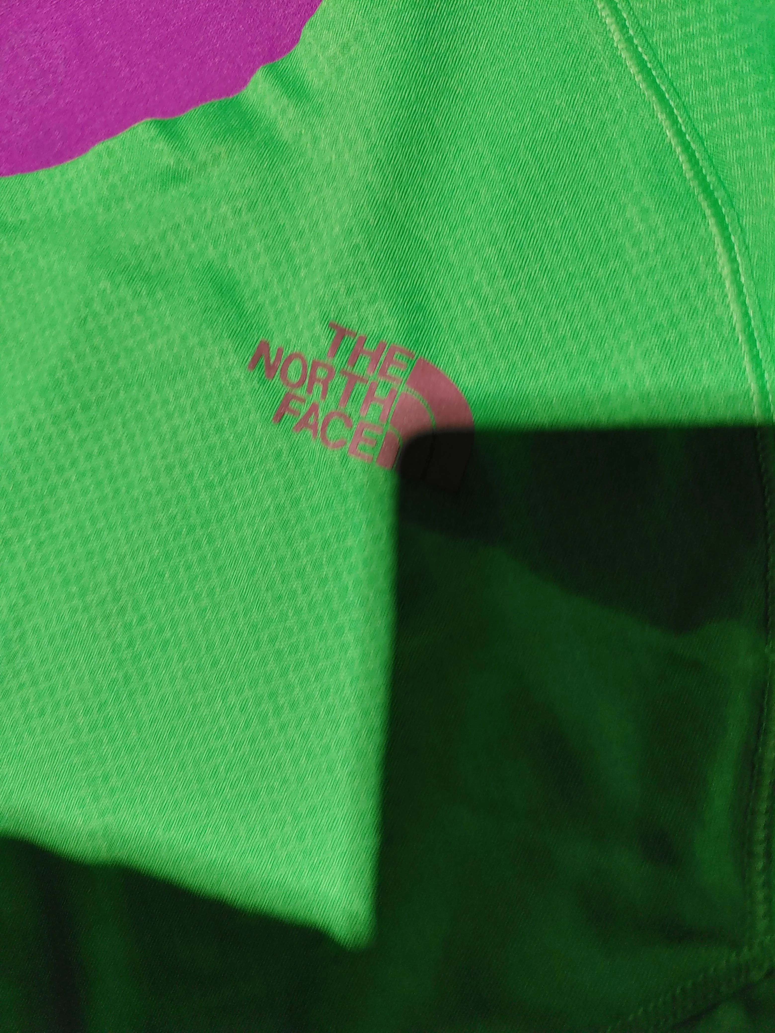 The North Face Women's T-Shirt S Green Geometric 100% Polyester Basic - Image 6