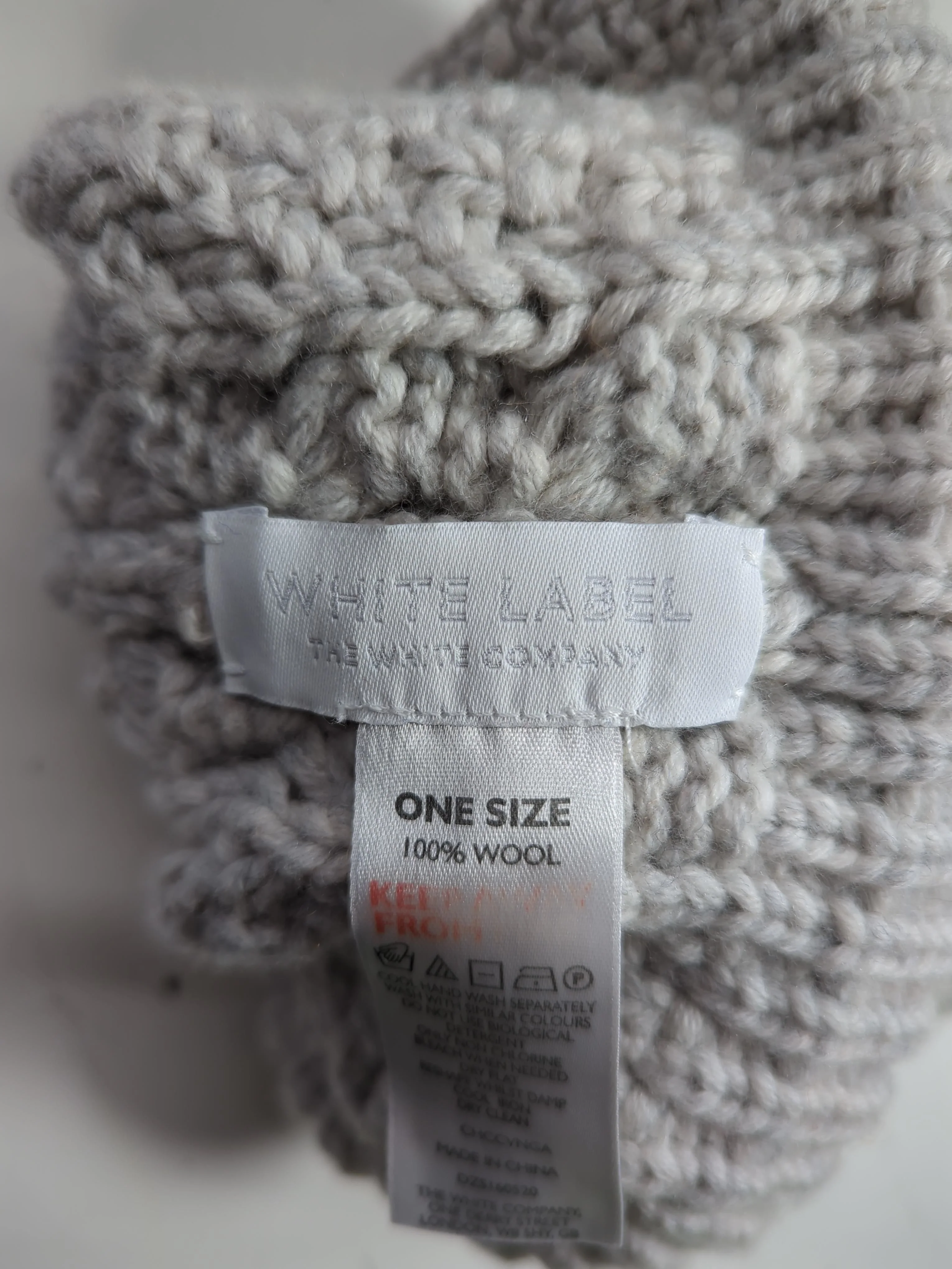 The White Company Men's Hat M Grey 100% Wool Beanie - Image 6