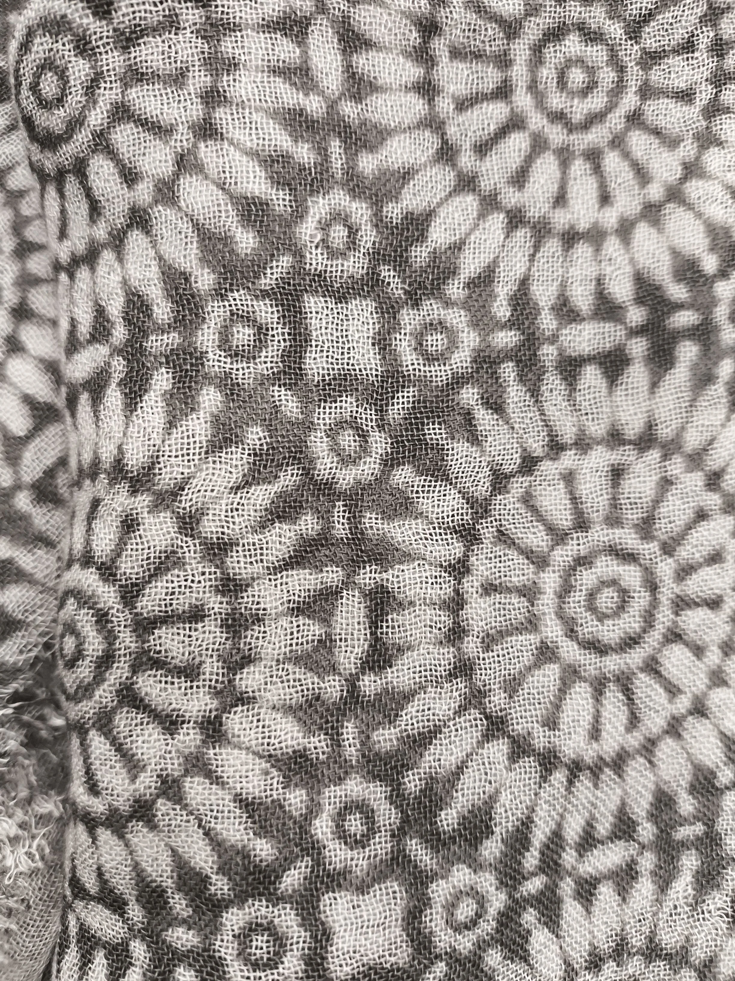 The White Company Men's Scarf Grey Geometric 100% Other Scarf - Image 5
