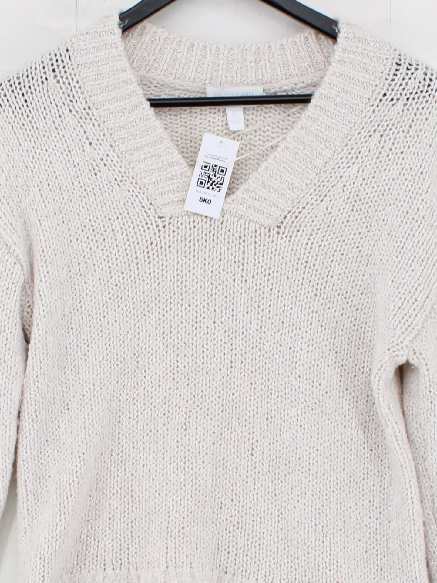 The White Company Women's Jumper S Cream Wool with Nylon, Silk V-Neck Pullover - Image 3