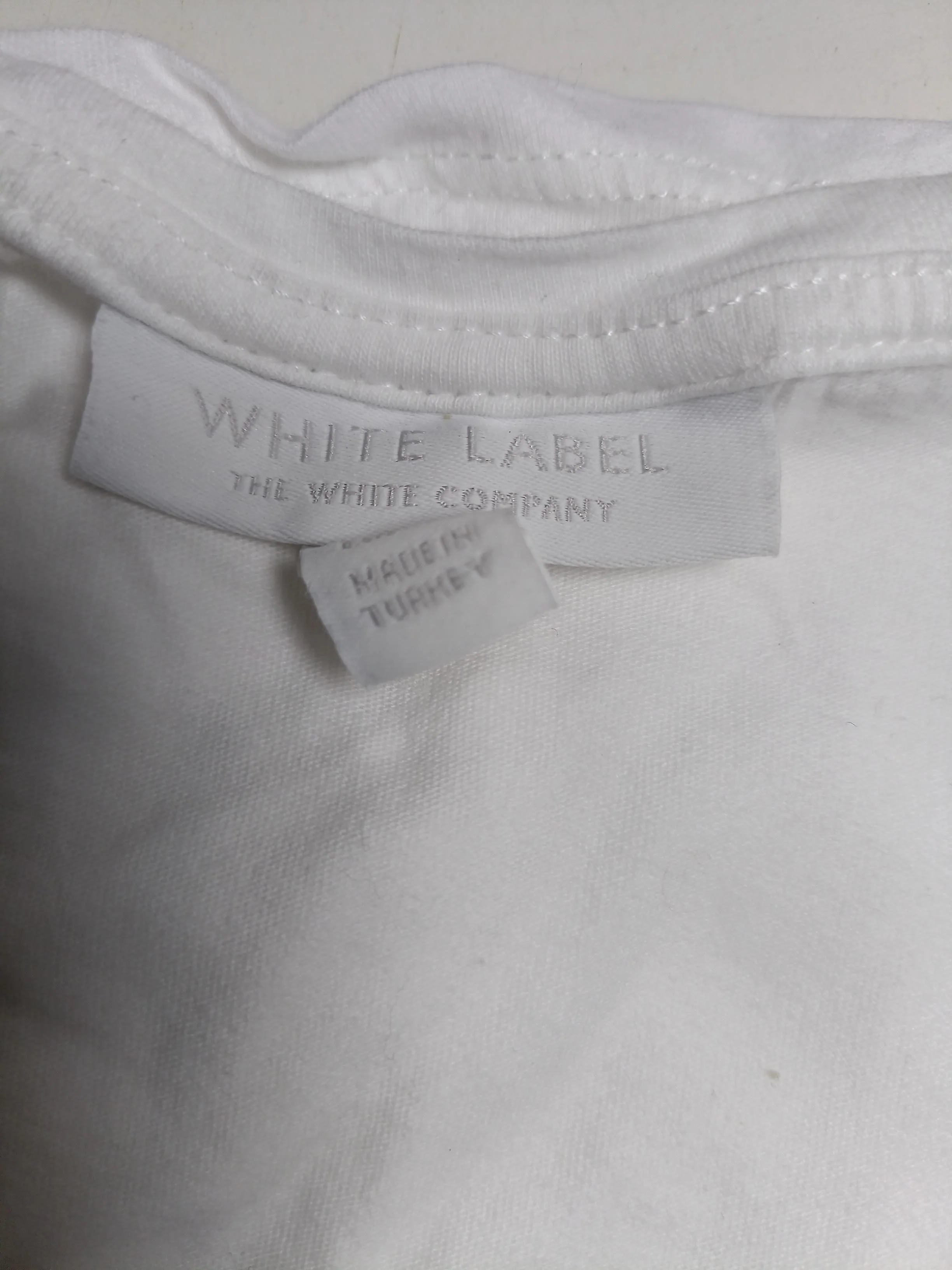 The White Company Women's T-Shirt L White 100% Cotton Short Sleeve V-Neck Basic - Image 6