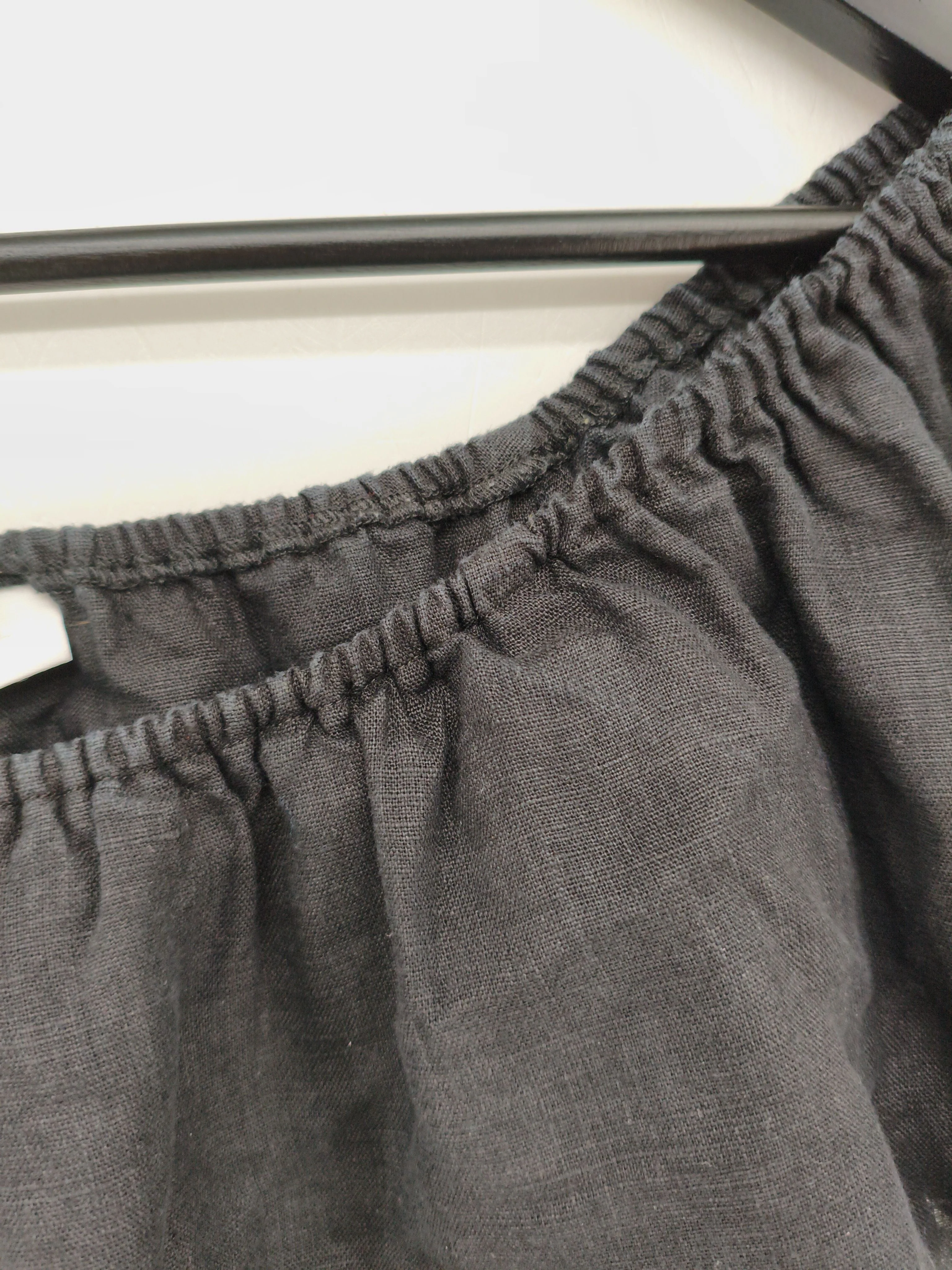 The White Company Women's Top M Black 100% Linen Short Sleeve Square Neck Basic - Image 5