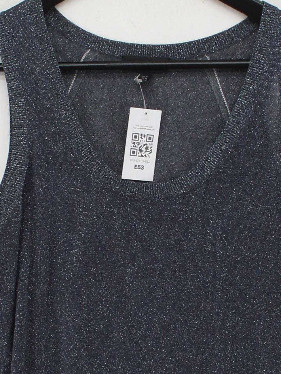 The White Company Women's Top M Grey Viscose with Other Sleeveless V-Neck Basic - Image 3