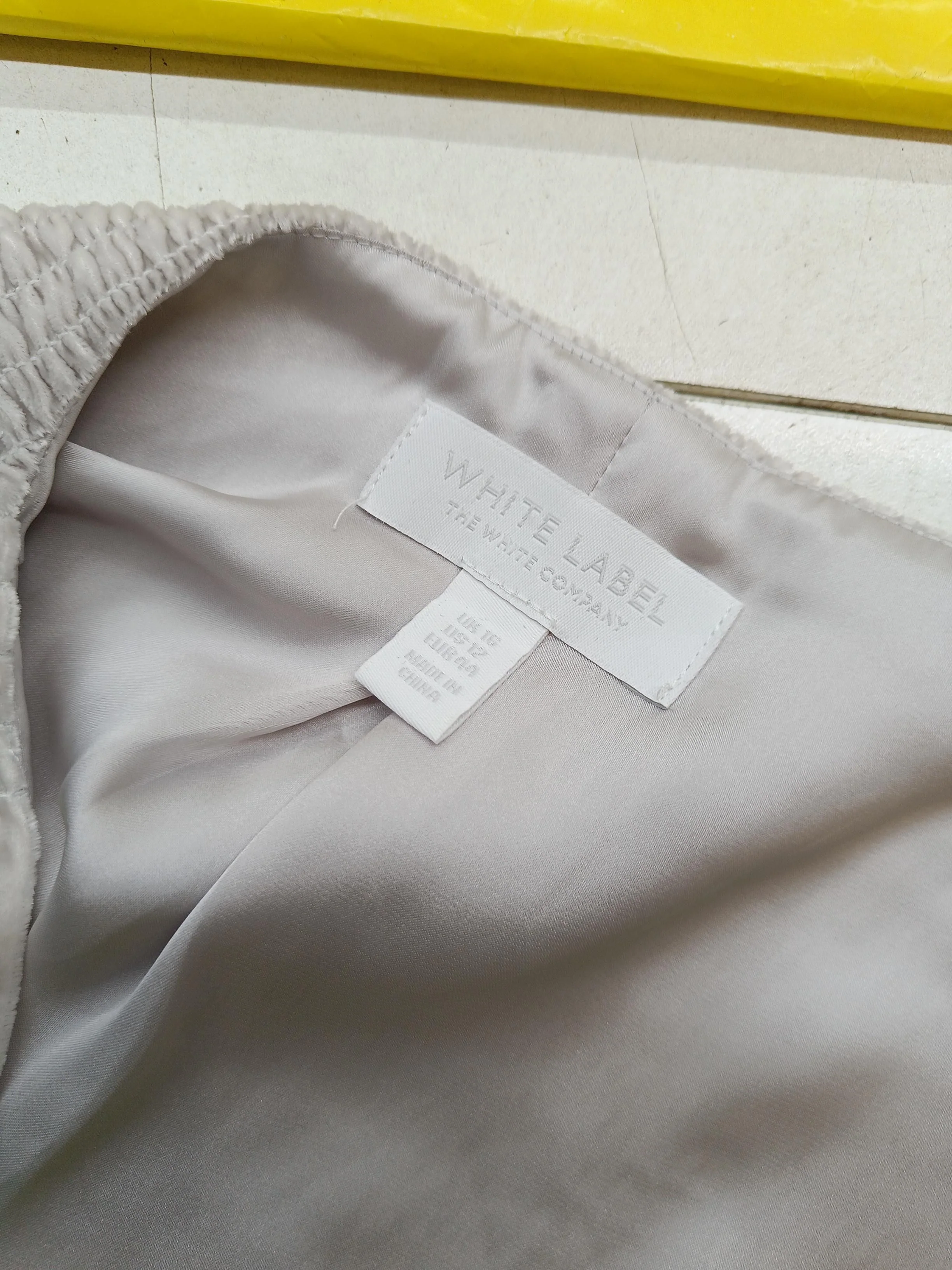The White Label Women's Top UK 16 Cream Viscose with Silk Basic - Image 5