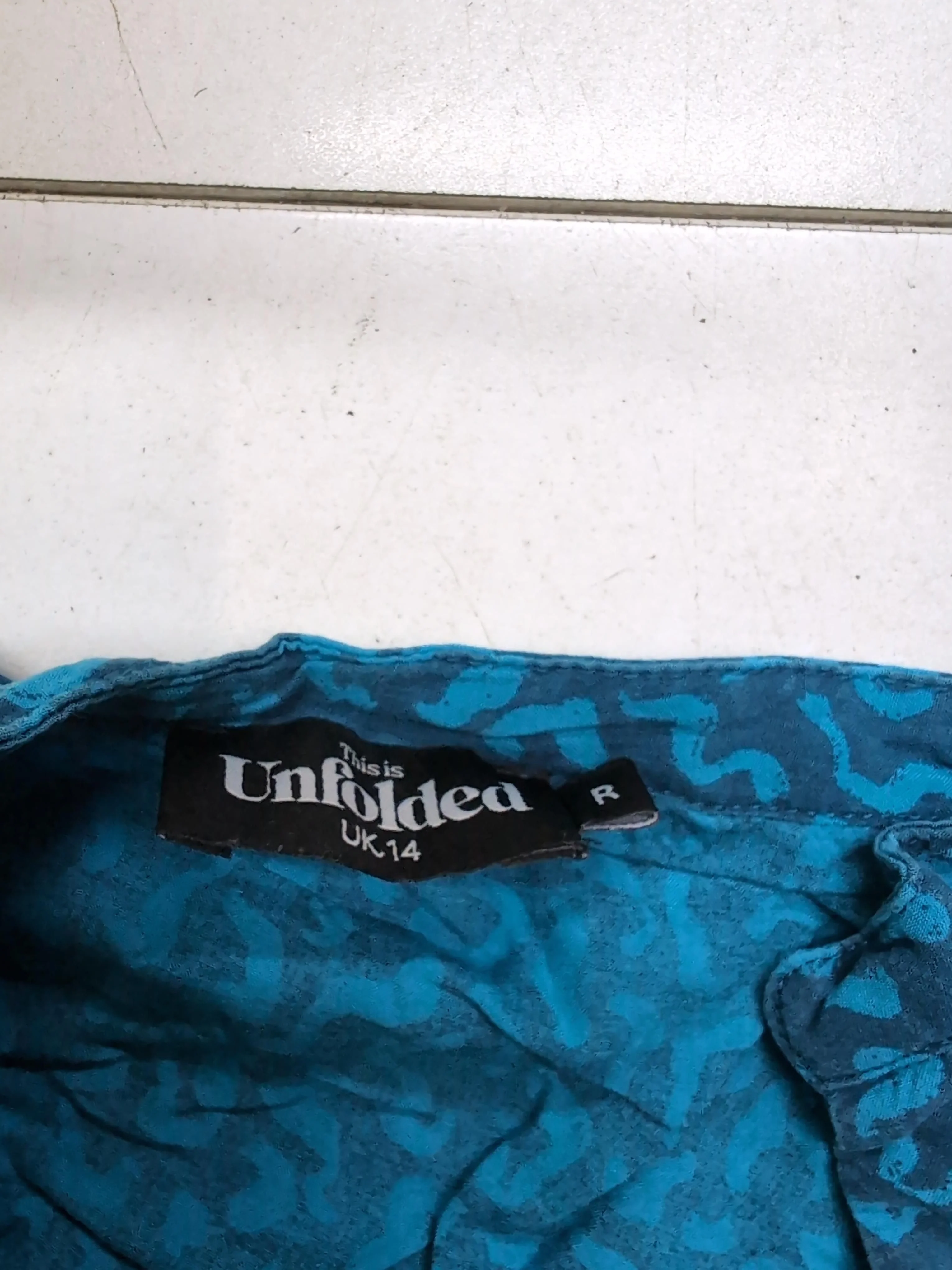 This is Unfolded Jumper Maxi Dress UK14 in Blue - Image 5